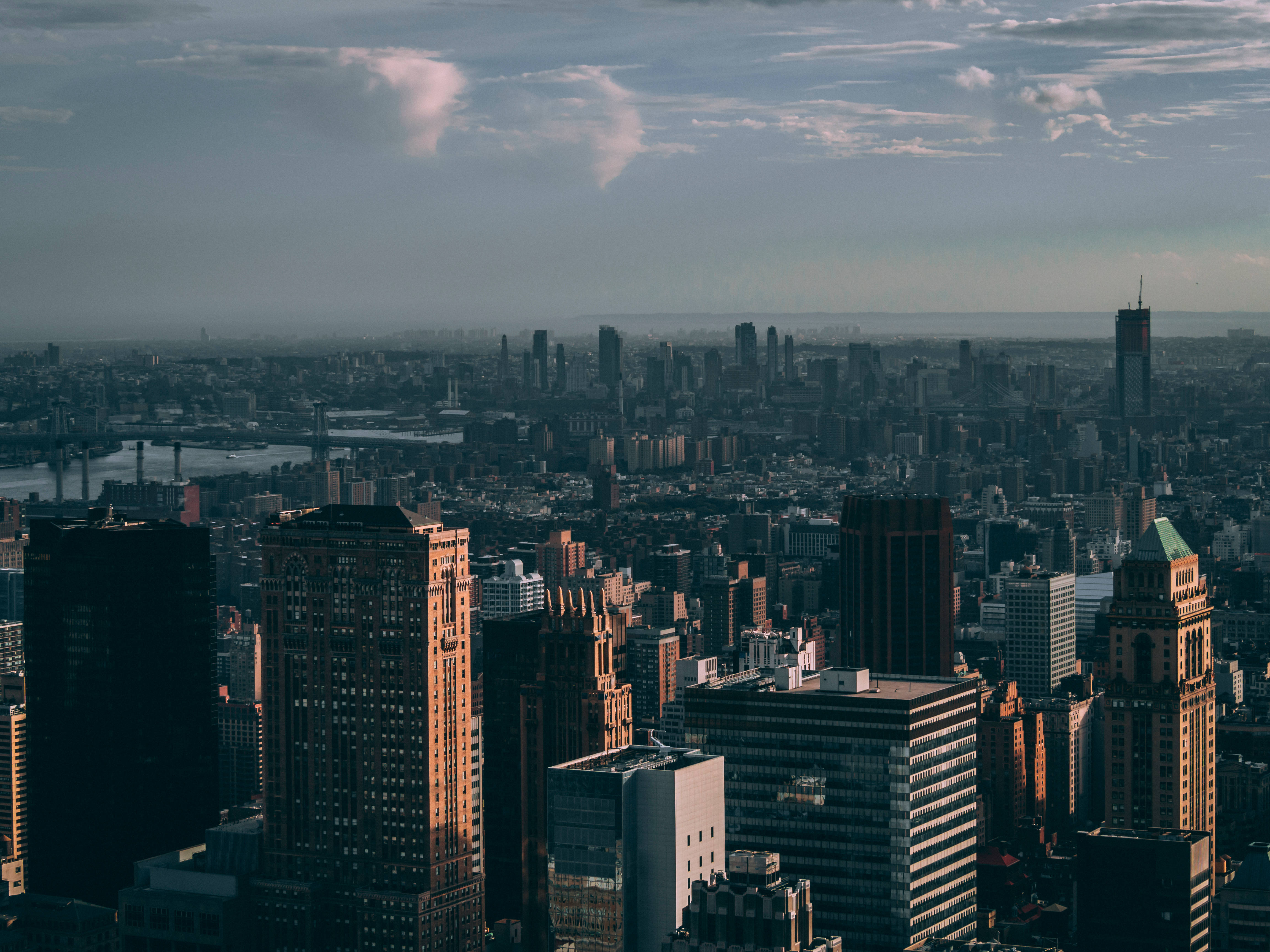 Cityscape, Grey Sky, Skyscrapers, 4K Desktop Wallpaper
