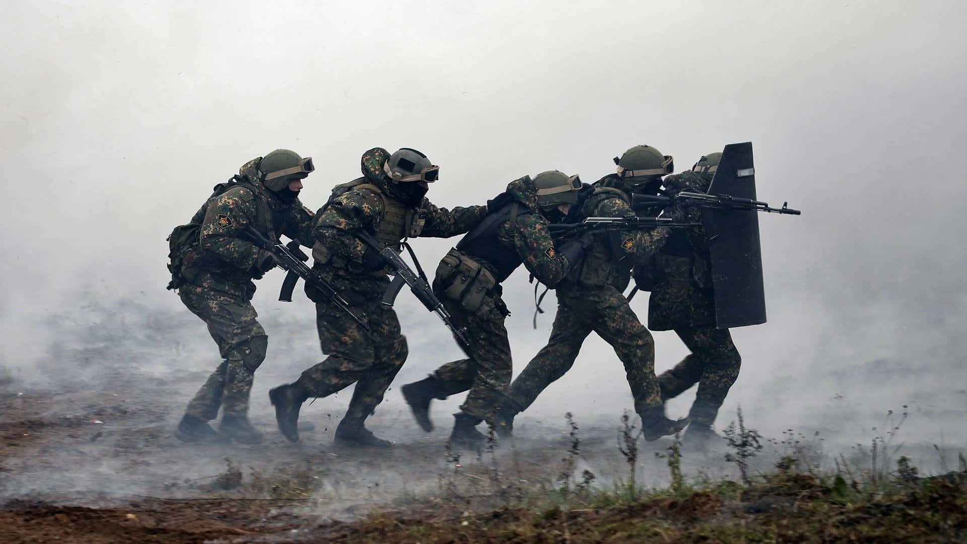 Special Forces, camouflage gear, rifles, Full HD Desktop Wallpaper