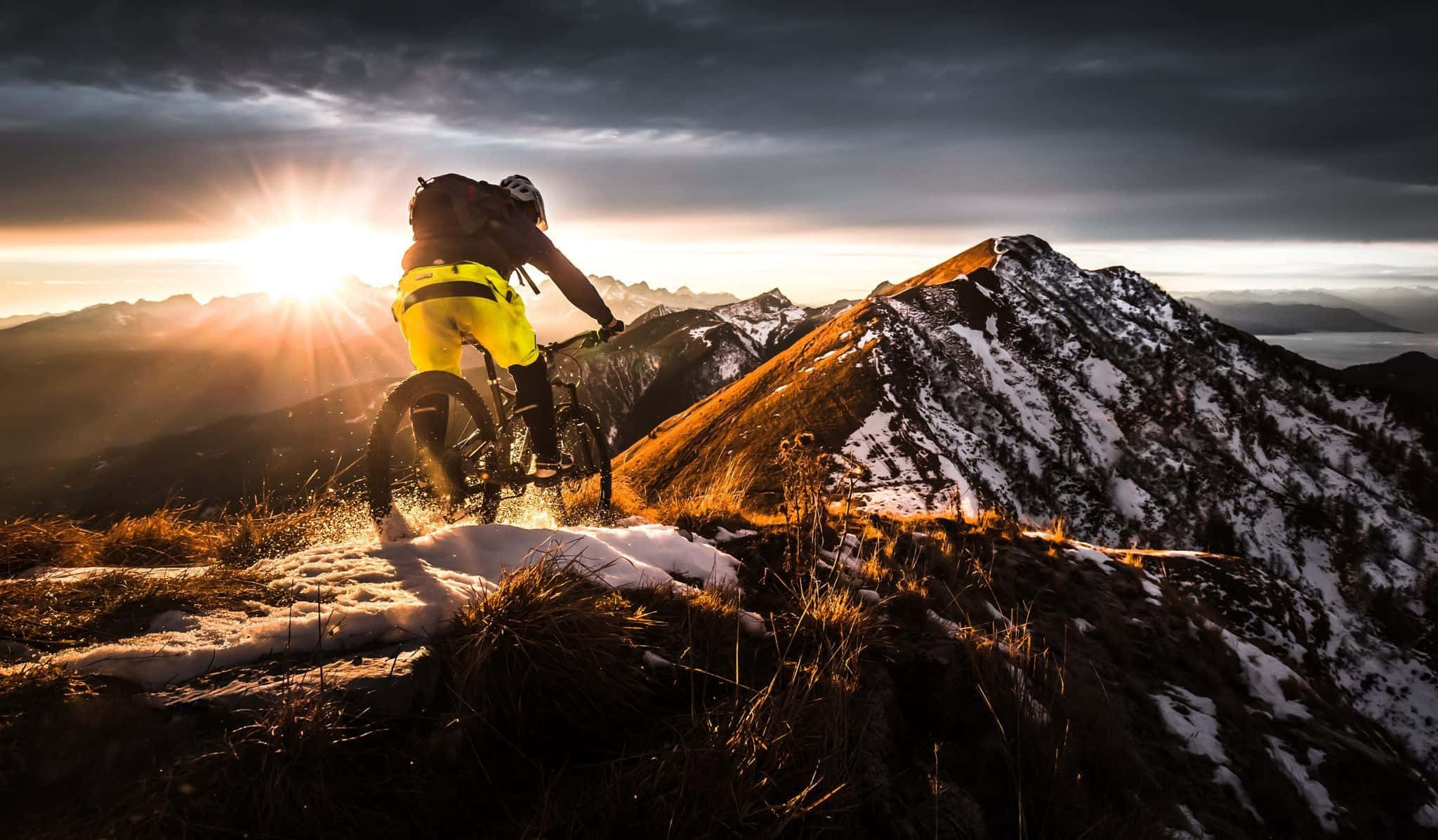 Specialized Mountain Bike, snowy mountain, bright yellow gear, Full HD Desktop Wallpaper