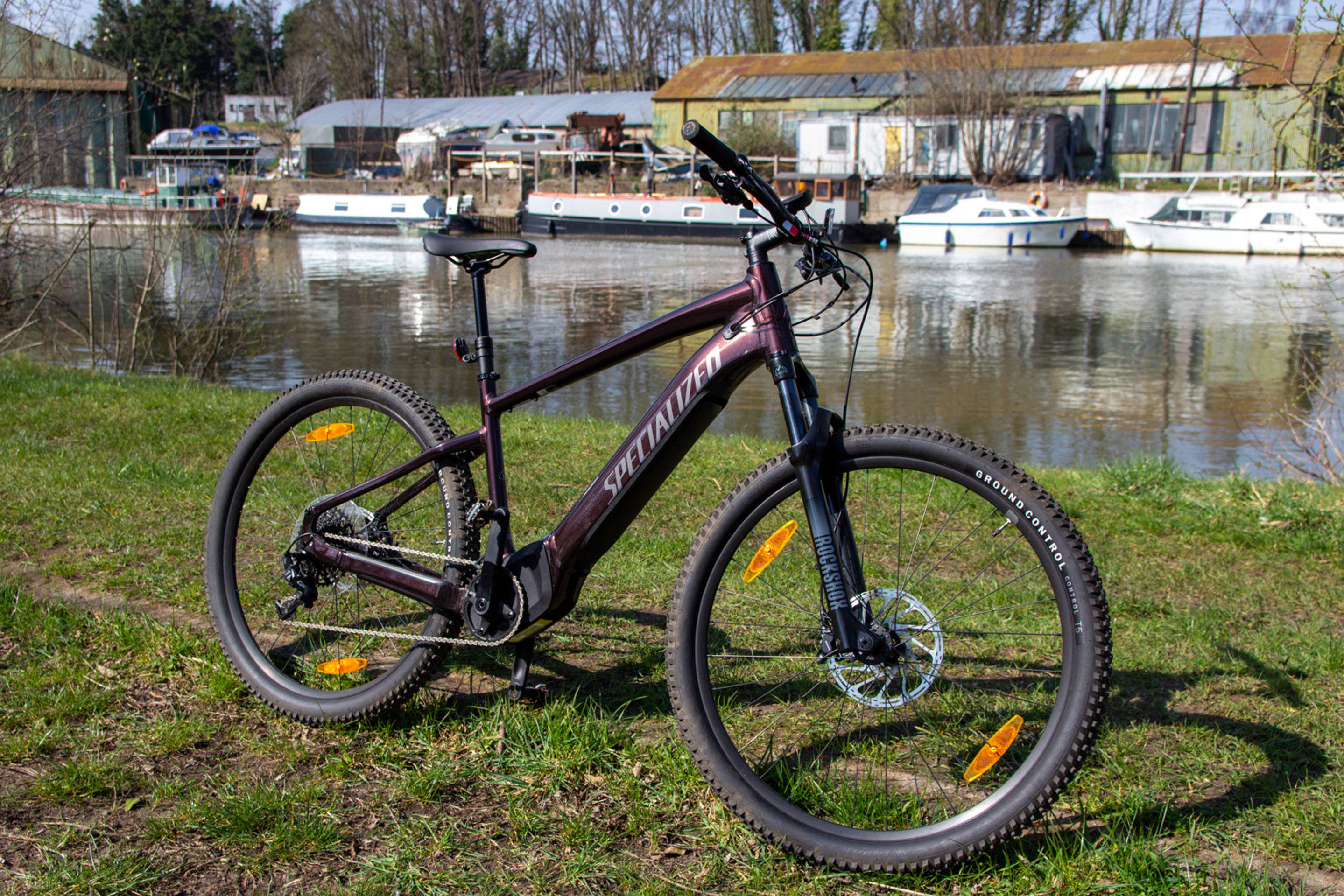 Specialized, maroon, electric mountain bike, 2K Desktop Wallpaper