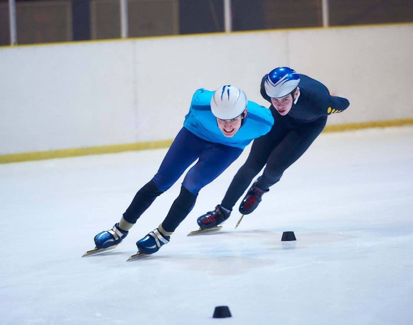 speed skating, blue and black gear, indoor ice rink, HD Desktop Wallpaper