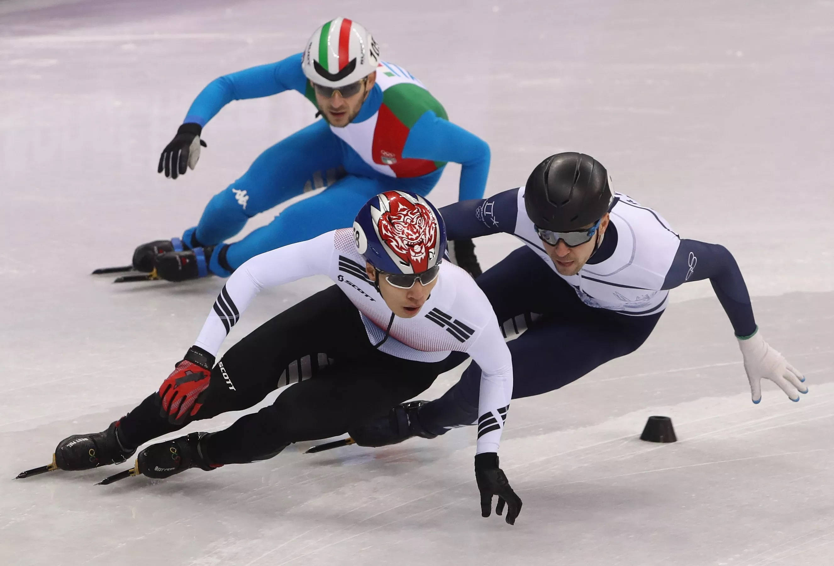 speed skating 500m short track final, short track final, aerodynamic suits, 2K Desktop Wallpaper