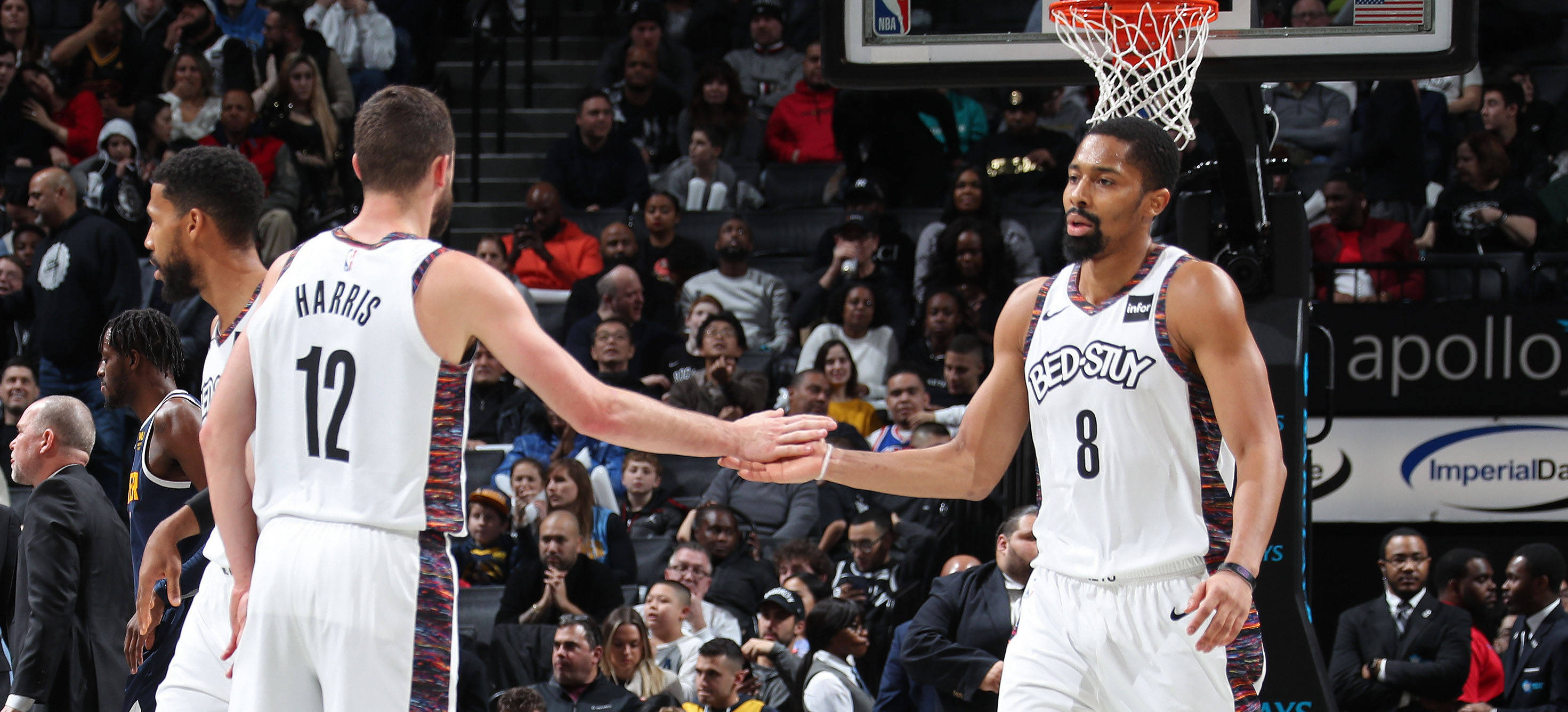 Spencer Dinwiddie, high five shot, white jerseys, 2K Desktop Wallpaper