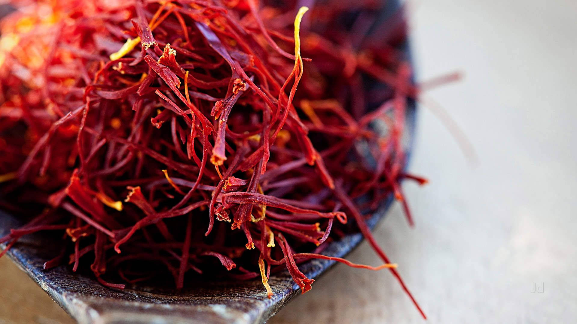 saffron threads, crimson, dark ceramic bowl, Full HD Desktop Wallpaper