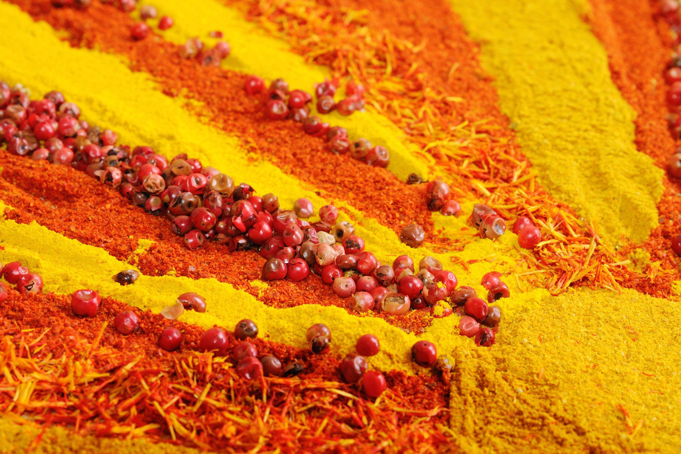 yellow turmeric, orange-red chili powder, peppercorns, 2K Desktop Wallpaper