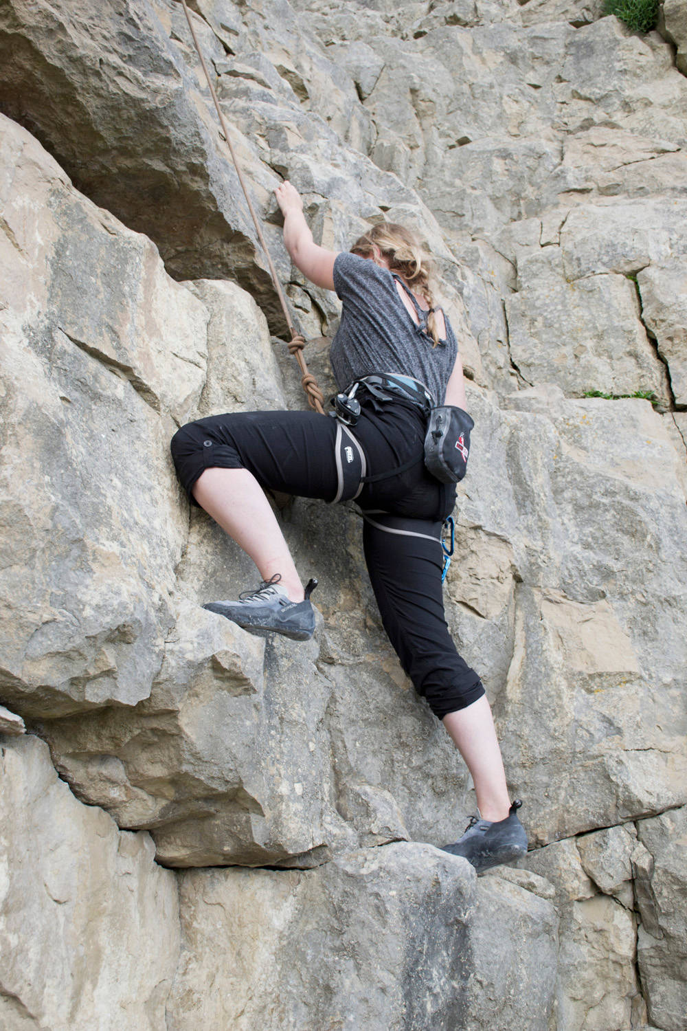 sport climbing, rugged rock face, ropes, HD Phone Wallpaper