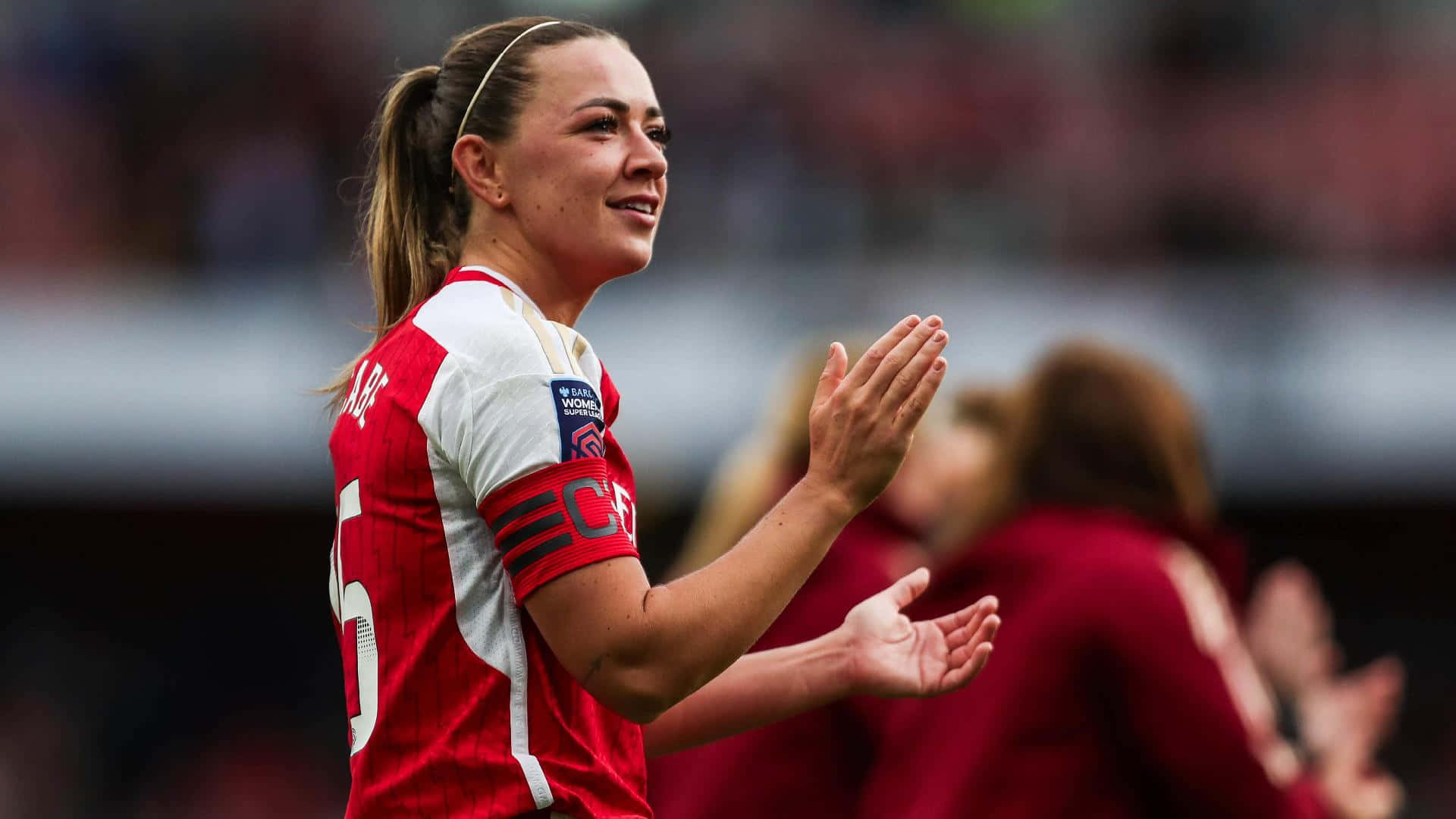 female soccer player, red and white jersey, claps her hands, Full HD Desktop Wallpaper