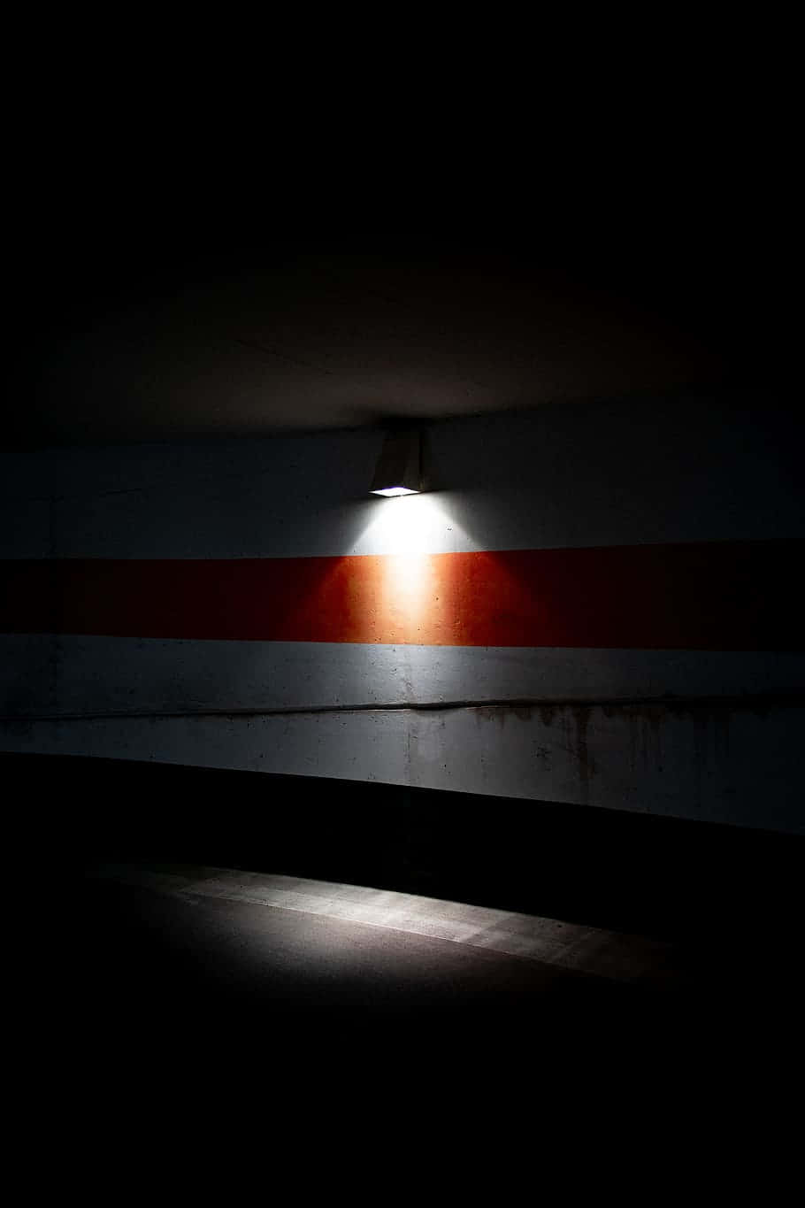 spotlight, concrete wall, red stripe, HD Phone Wallpaper