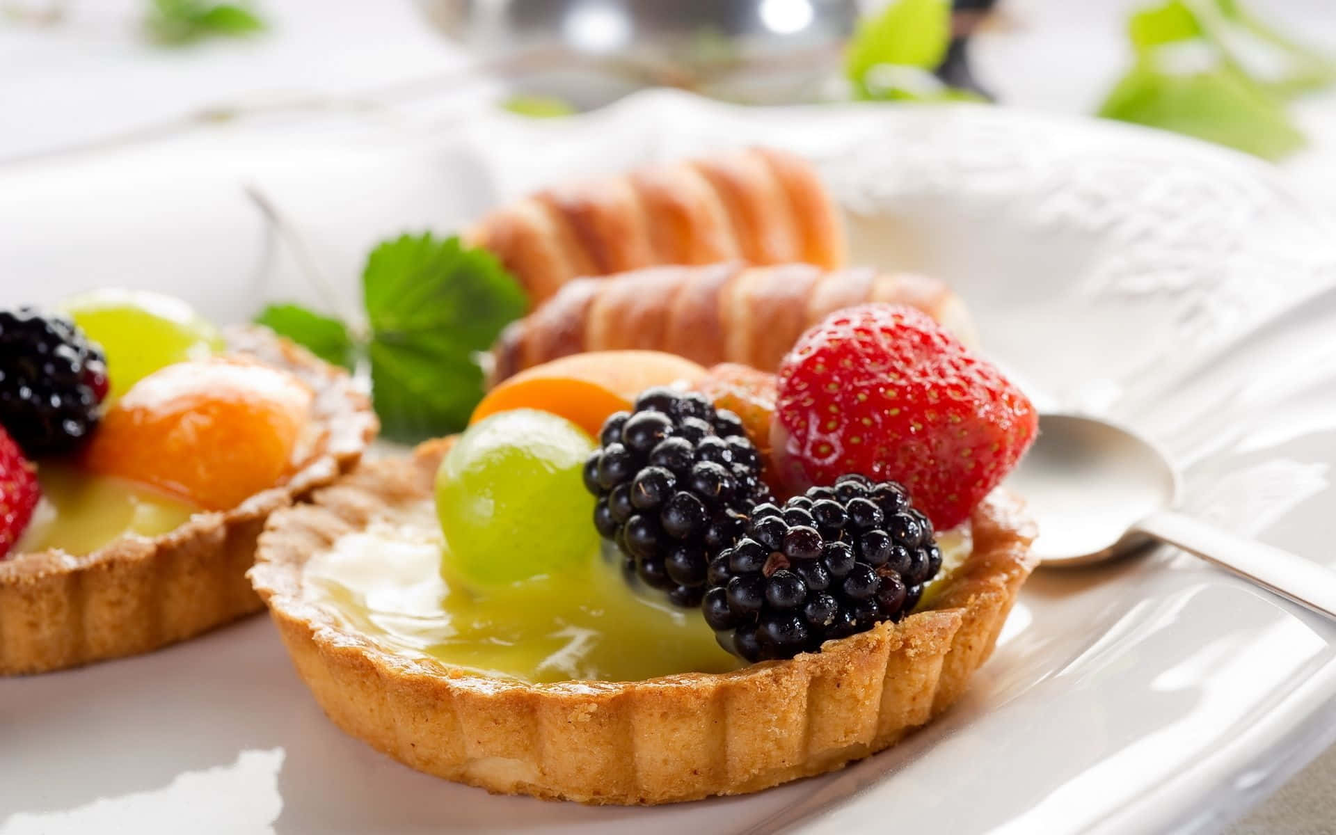 spring desserts, fruit tarts, strawberries, Full HD Desktop Wallpaper