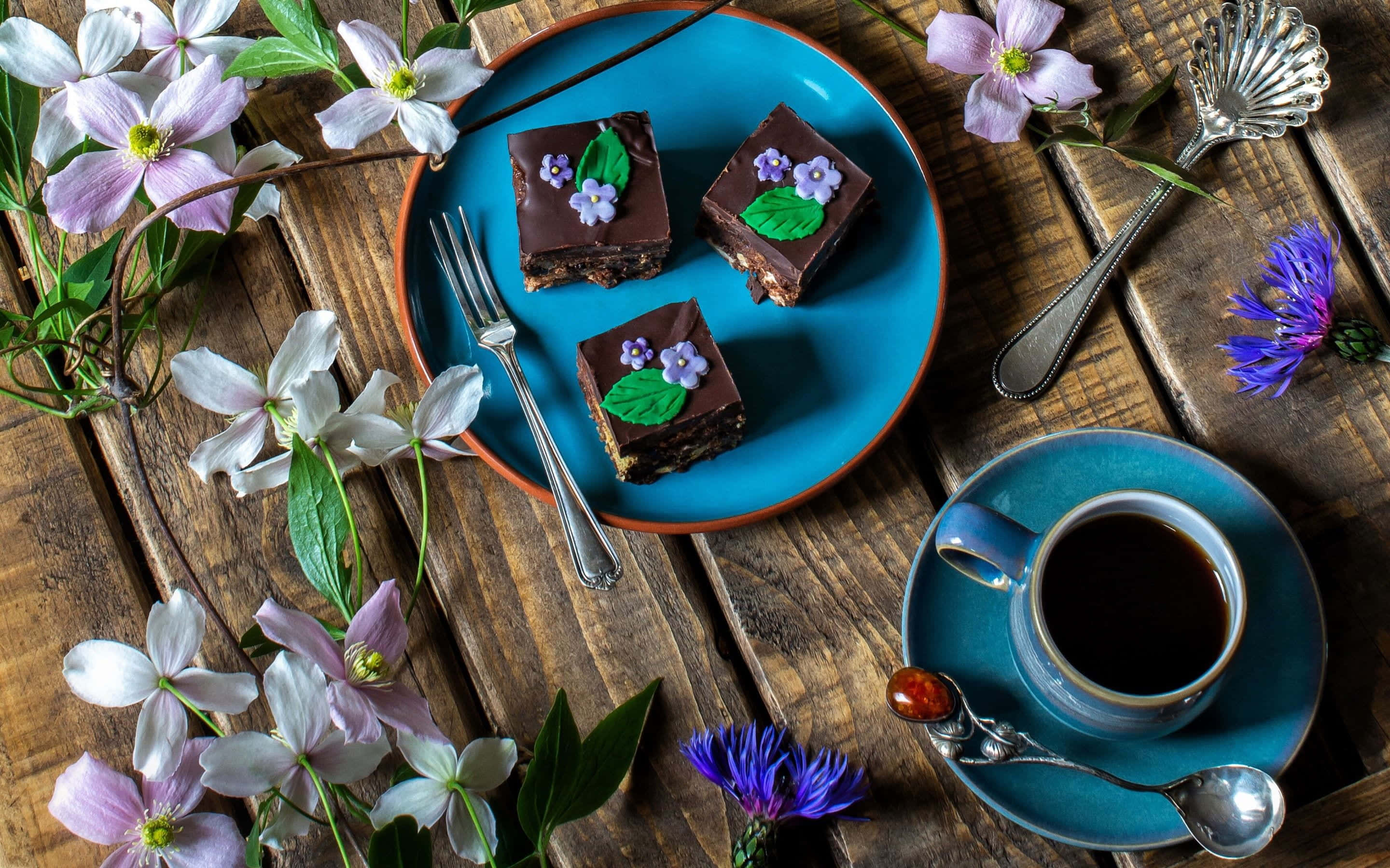 spring desserts, chocolate cake squares, edible flowers, 2K Desktop Wallpaper