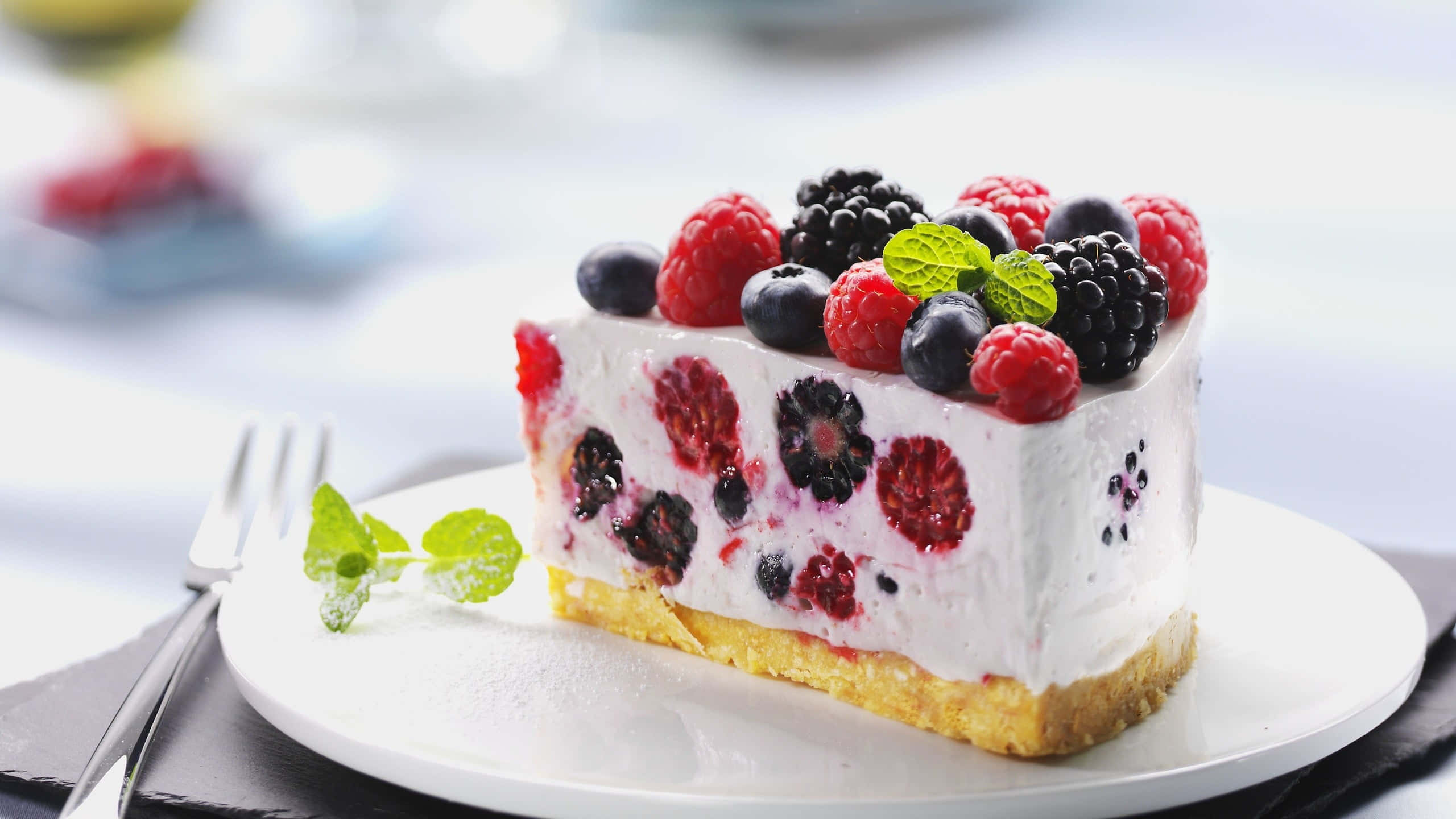 berry cheesecake, raspberries, blackberries, 2K Desktop Wallpaper