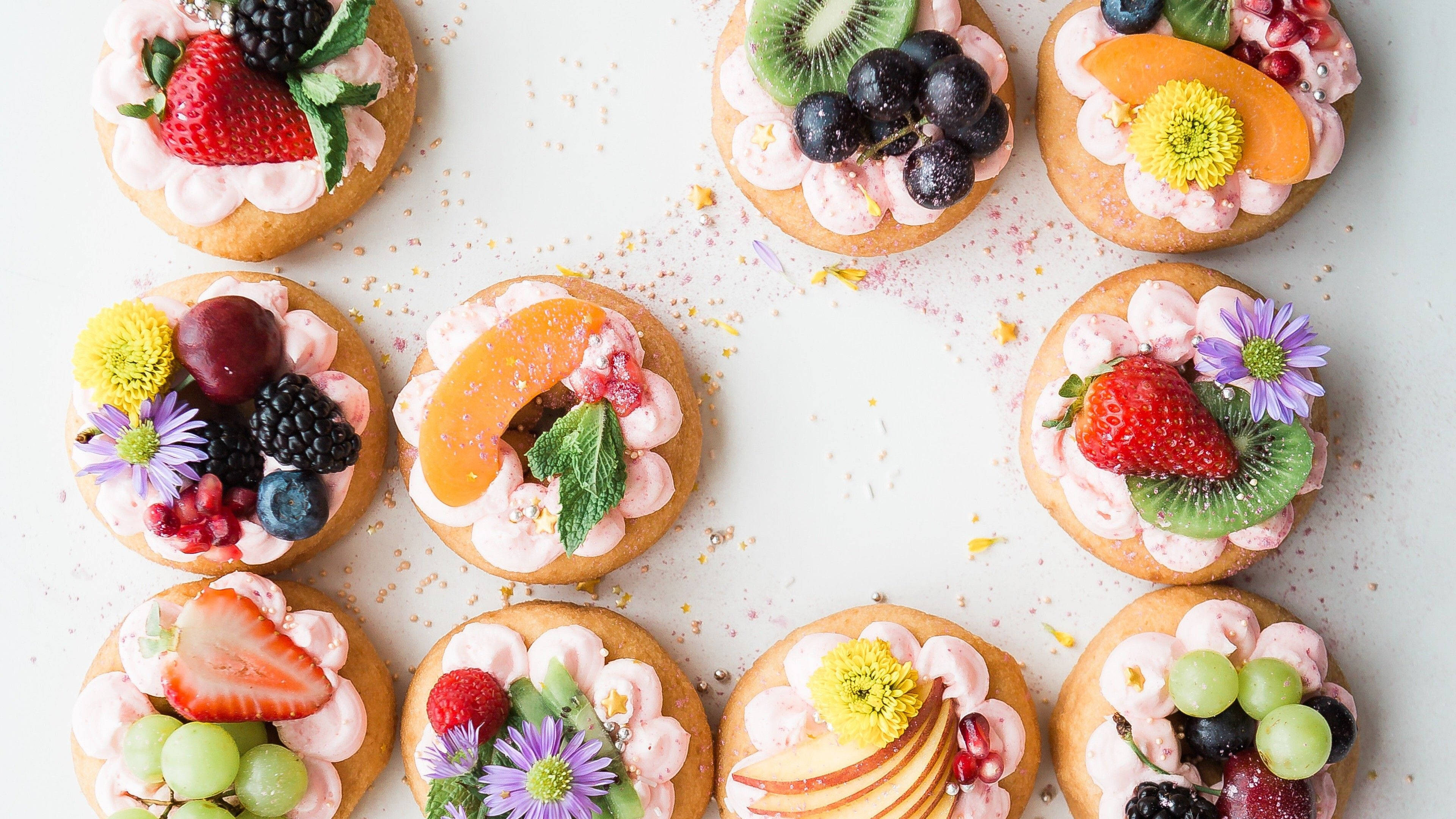 pastry bread desserts, mini tarts, fresh fruit, 4K Desktop Wallpaper