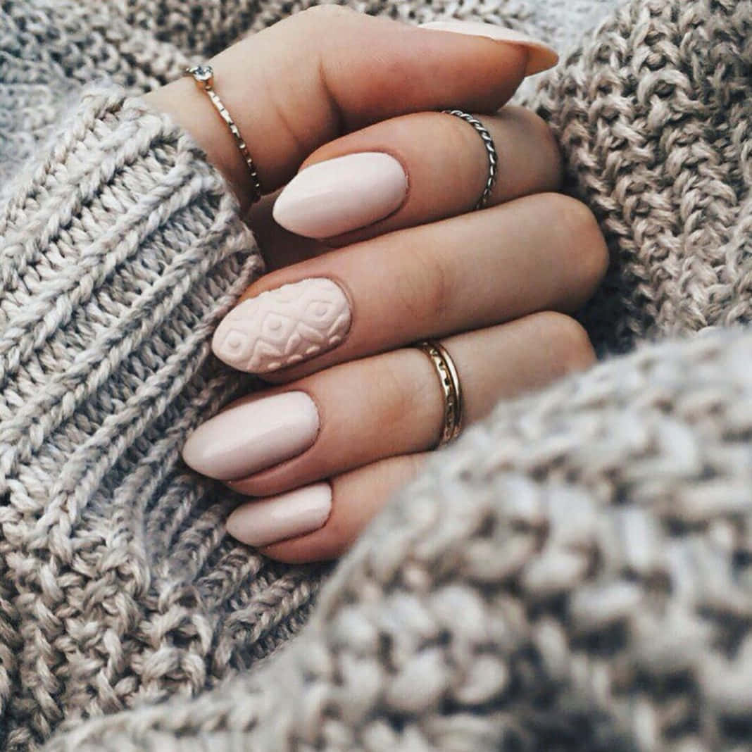 nude matte nails, textured nail, chunky knit sweater, SD Desktop Wallpaper