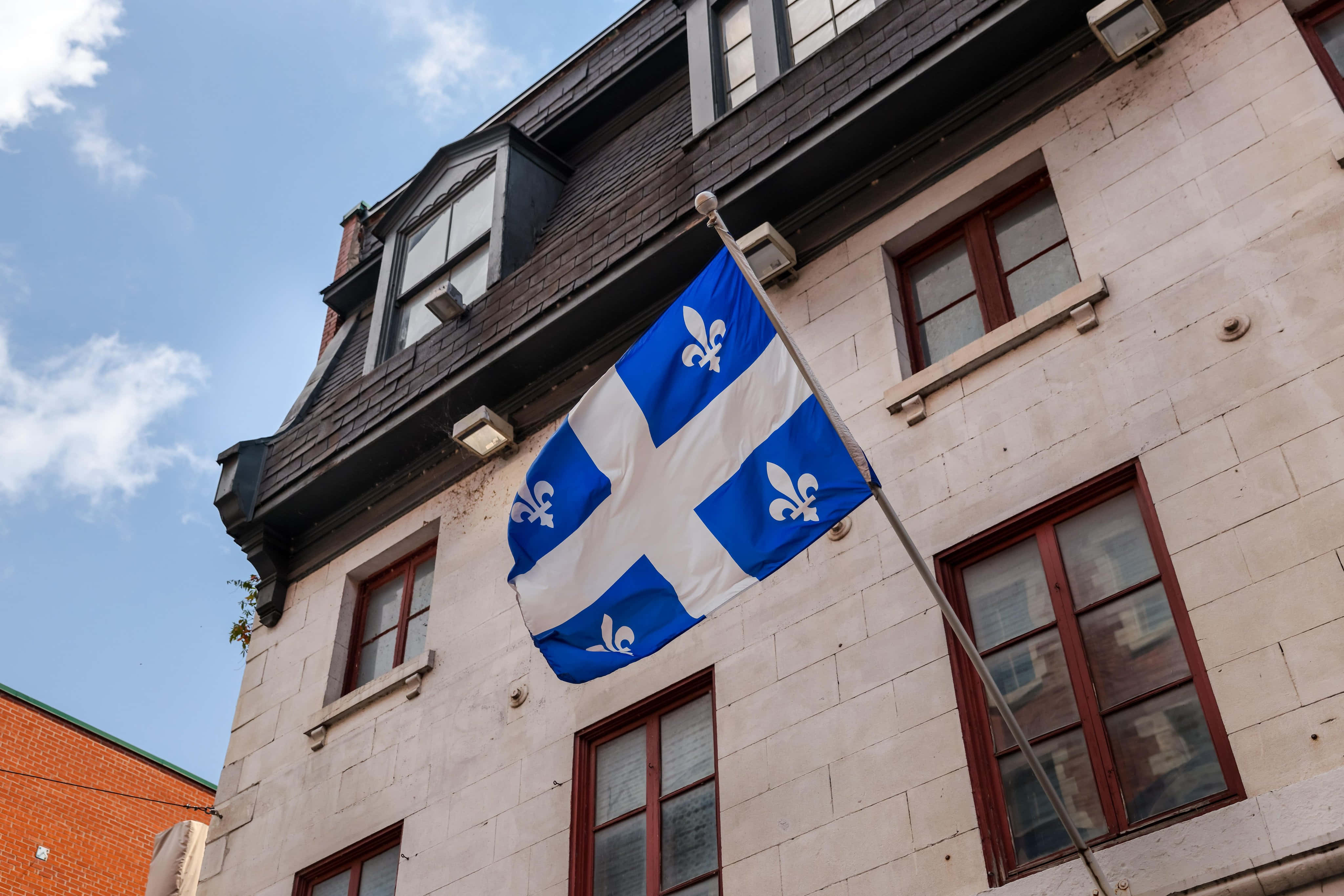 fleur-de-lis flag, blue and white, clear sky, 4K Desktop Wallpaper