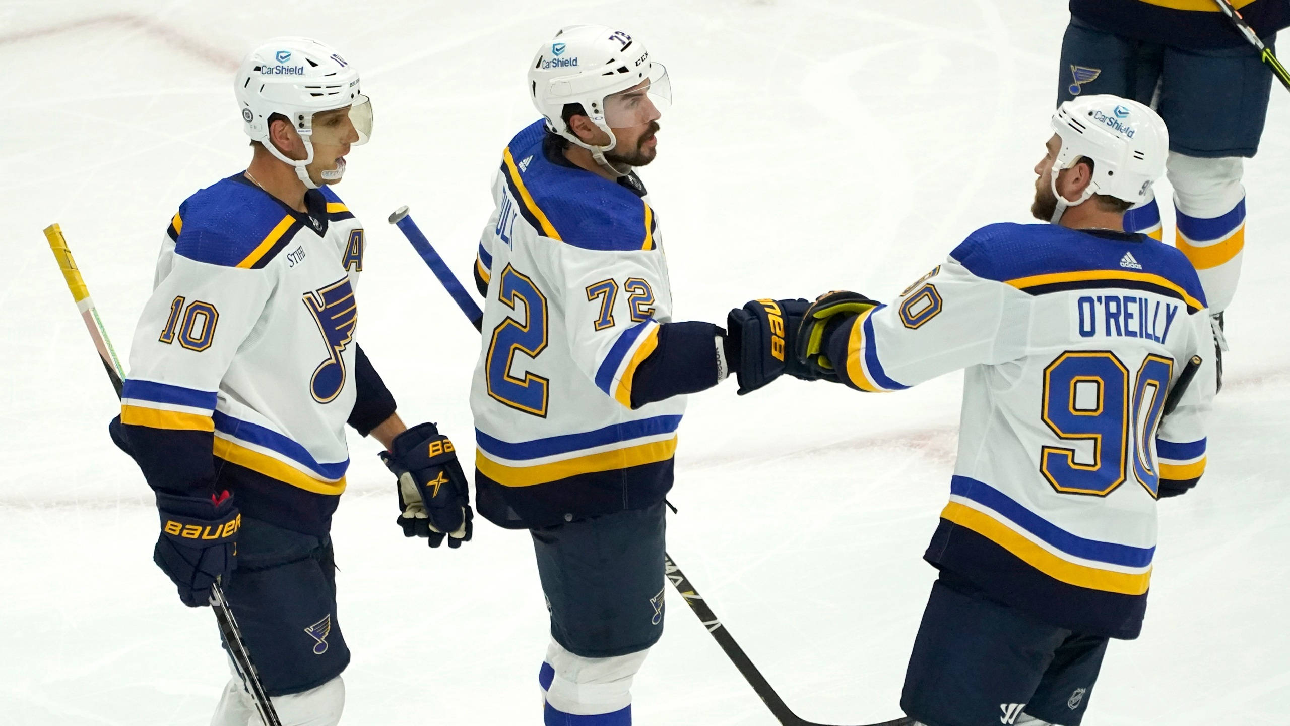 St Louis Blues, white blue and gold jerseys, hockey players, 2K Desktop Wallpaper