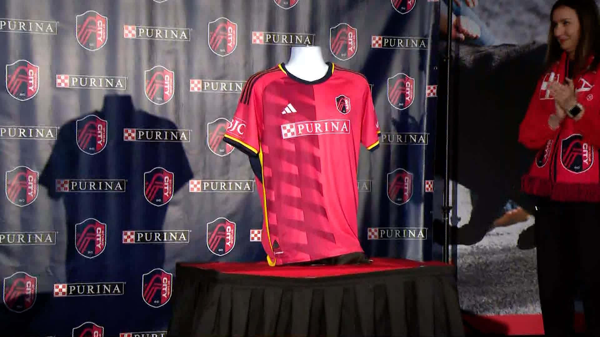 St Louis City SC, red soccer jersey, yellow accents, Full HD Desktop Wallpaper