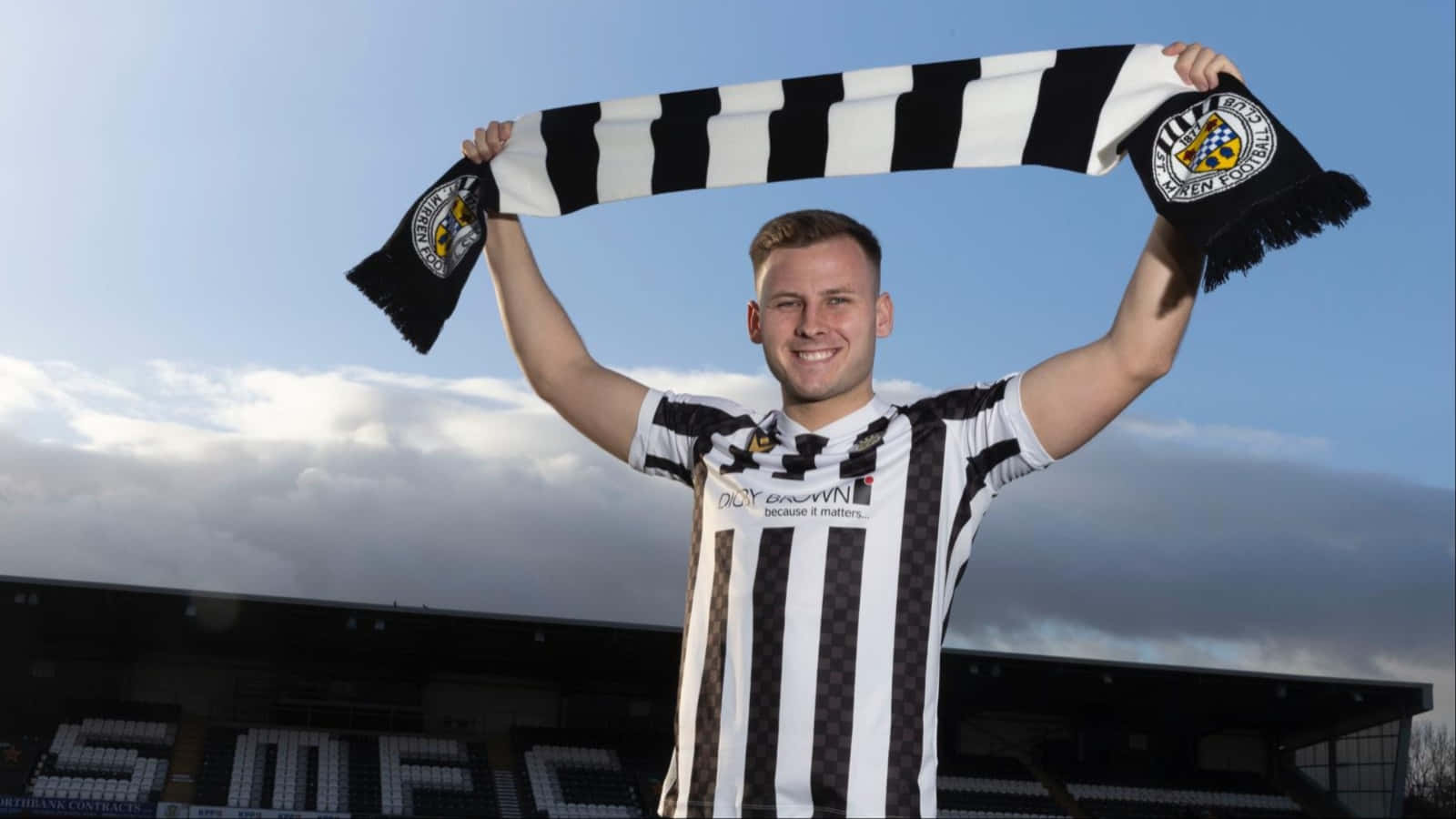 St Mirren, black and white striped jersey, matching scarf, HD Desktop Wallpaper