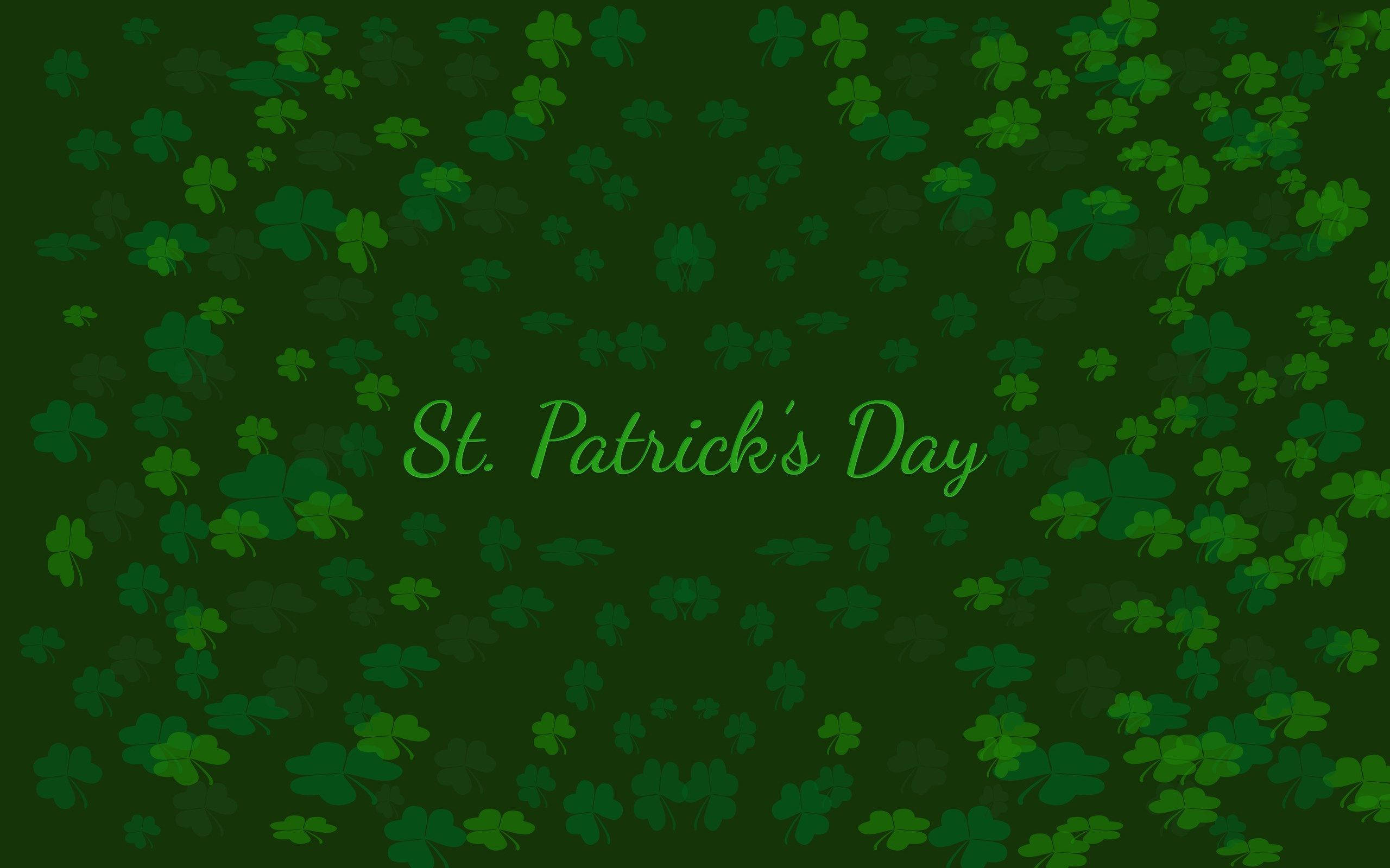 Aesthetic Green St Patrick's Day Art, festive green background, scattered clovers, 2K Desktop Wallpaper