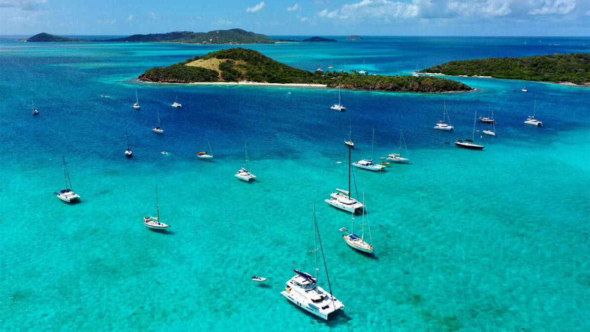 St Vincent And The Grenadines, turquoise waters, sailboats, SD Desktop Wallpaper
