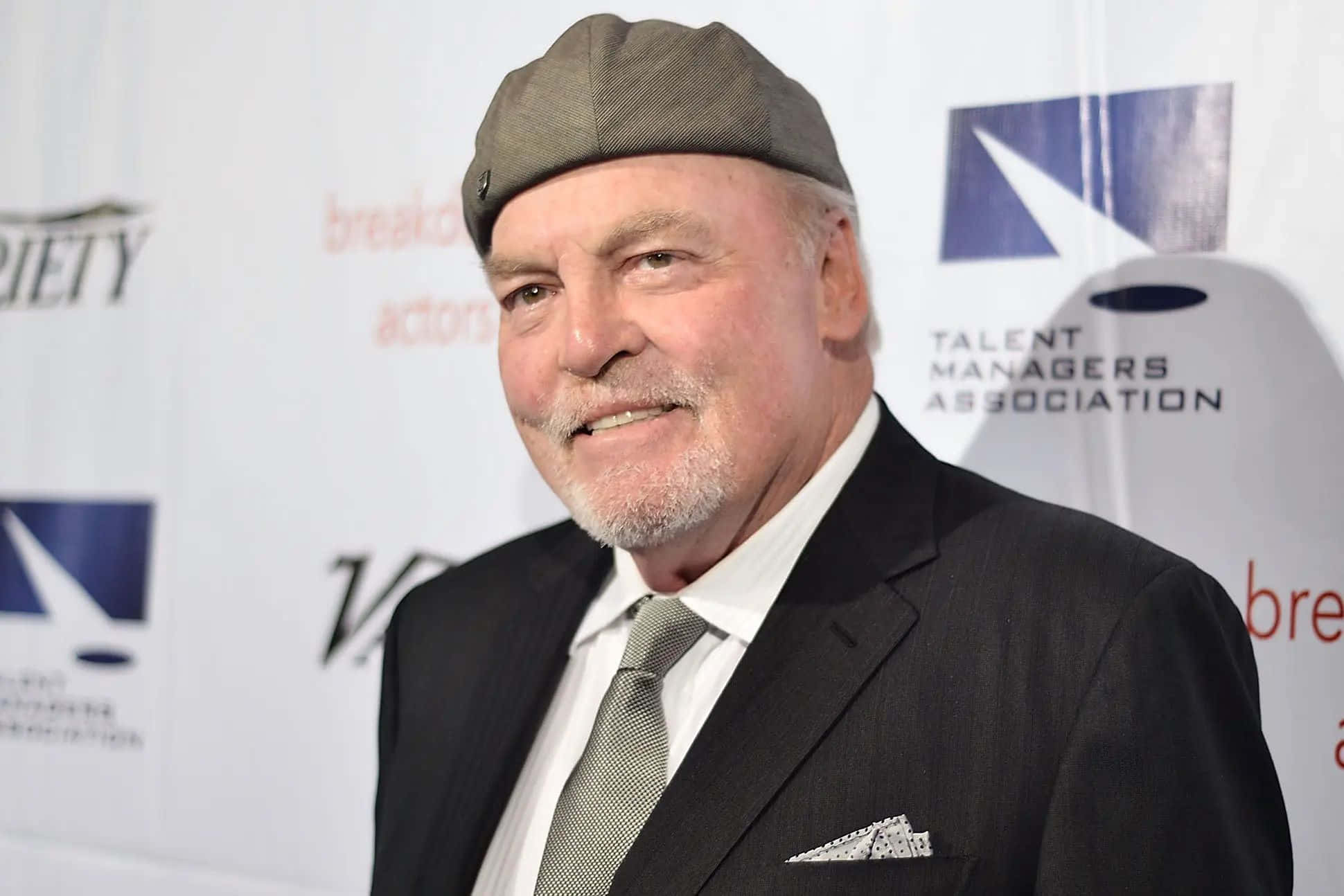 Stacy Keach, gray beard, cap, Full HD Desktop Wallpaper
