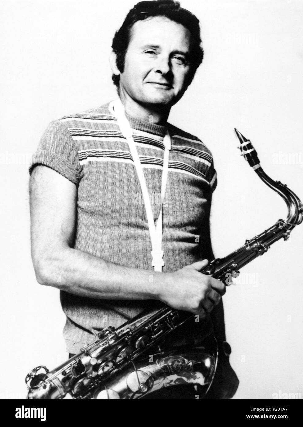 Stan Getz, saxophone, black and white portrait, HD Phone Wallpaper