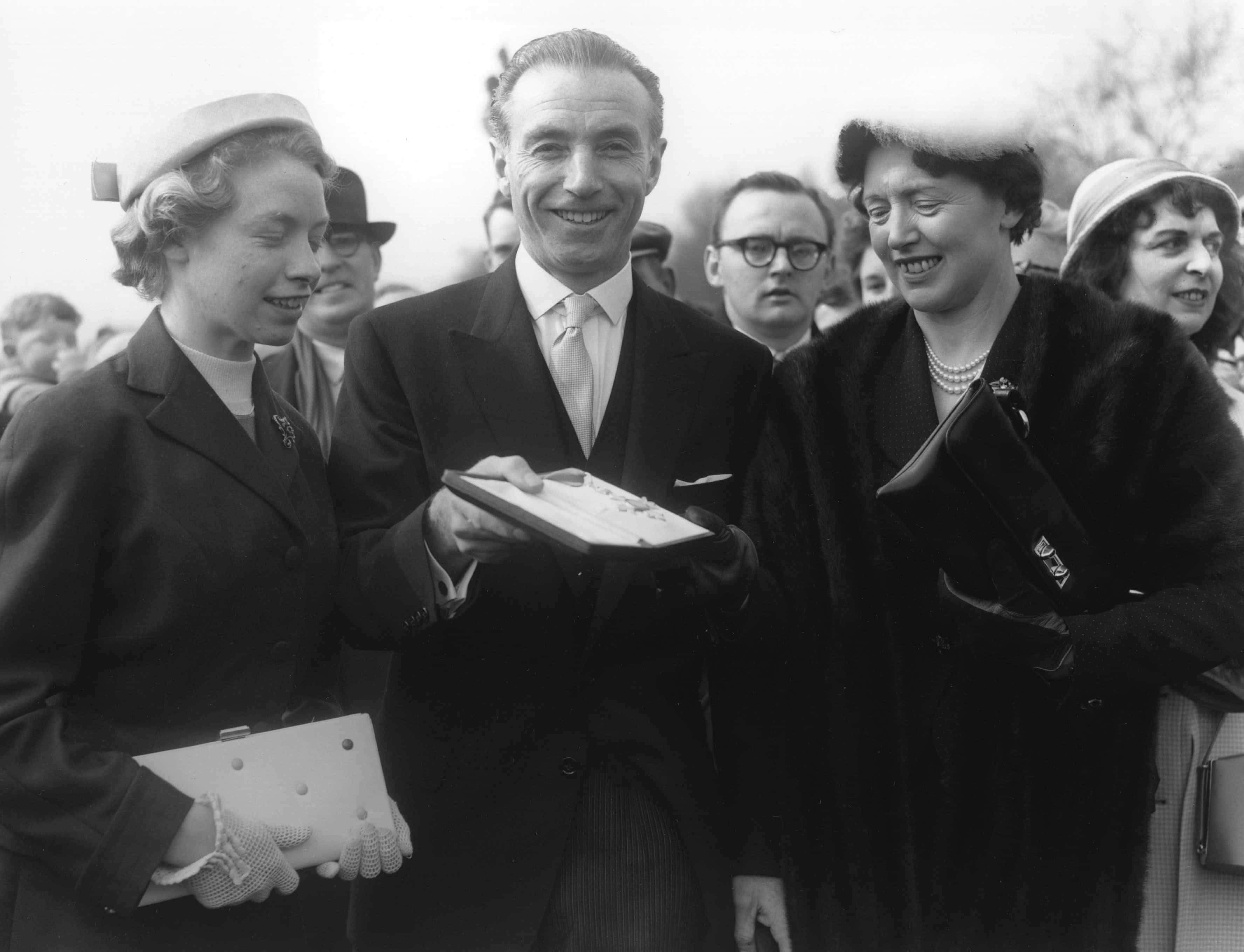 Stanley Matthews, daughter, wife, 2K Desktop Wallpaper