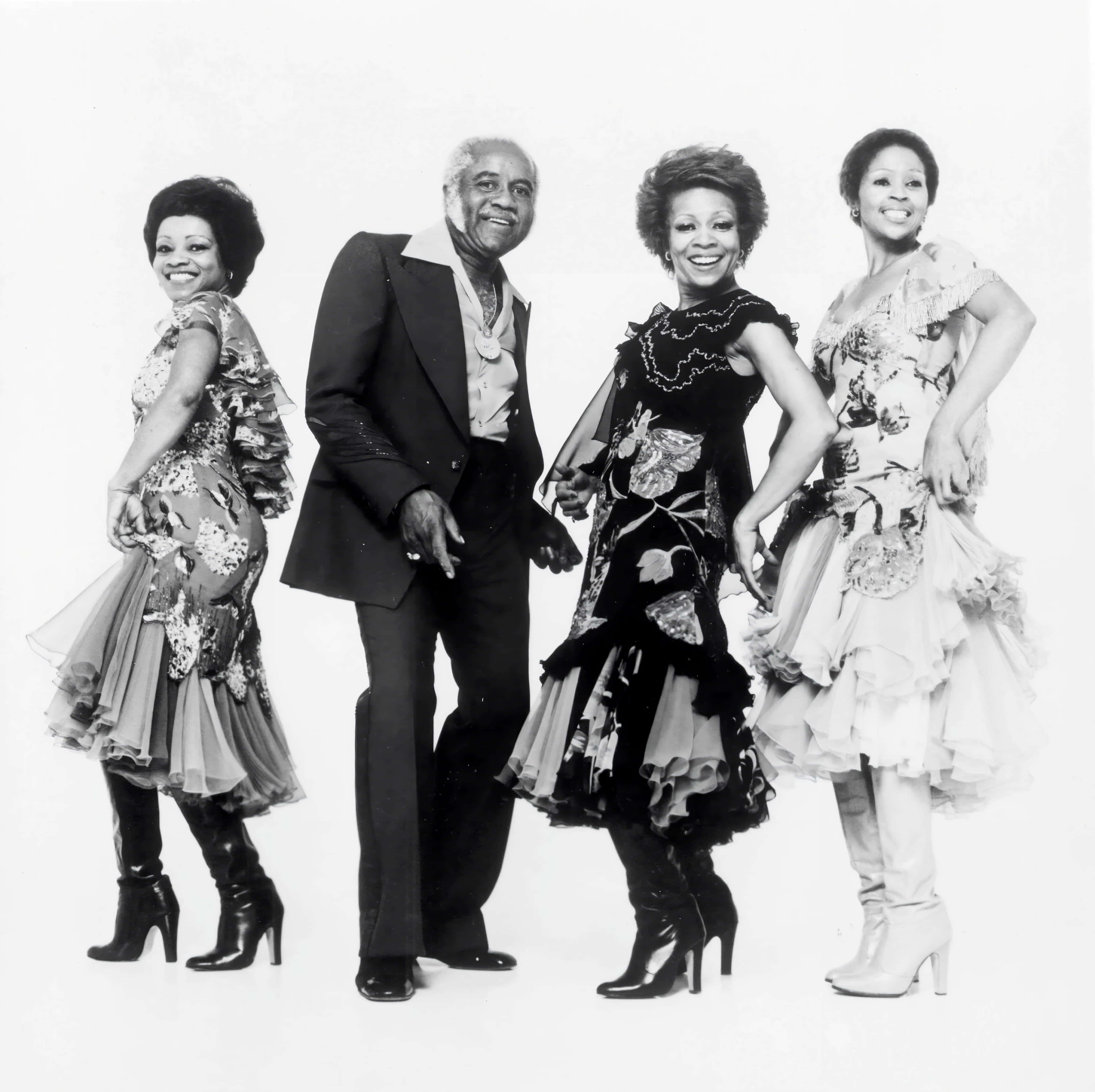 Staple Singers, 1980, black and white studio portrait, 4K Desktop Wallpaper
