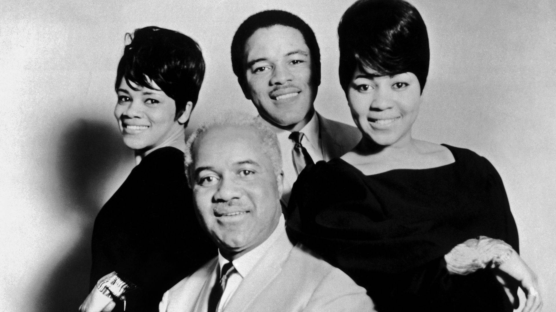 Staple Singers, 1965, black and white studio portrait, Full HD Desktop Wallpaper