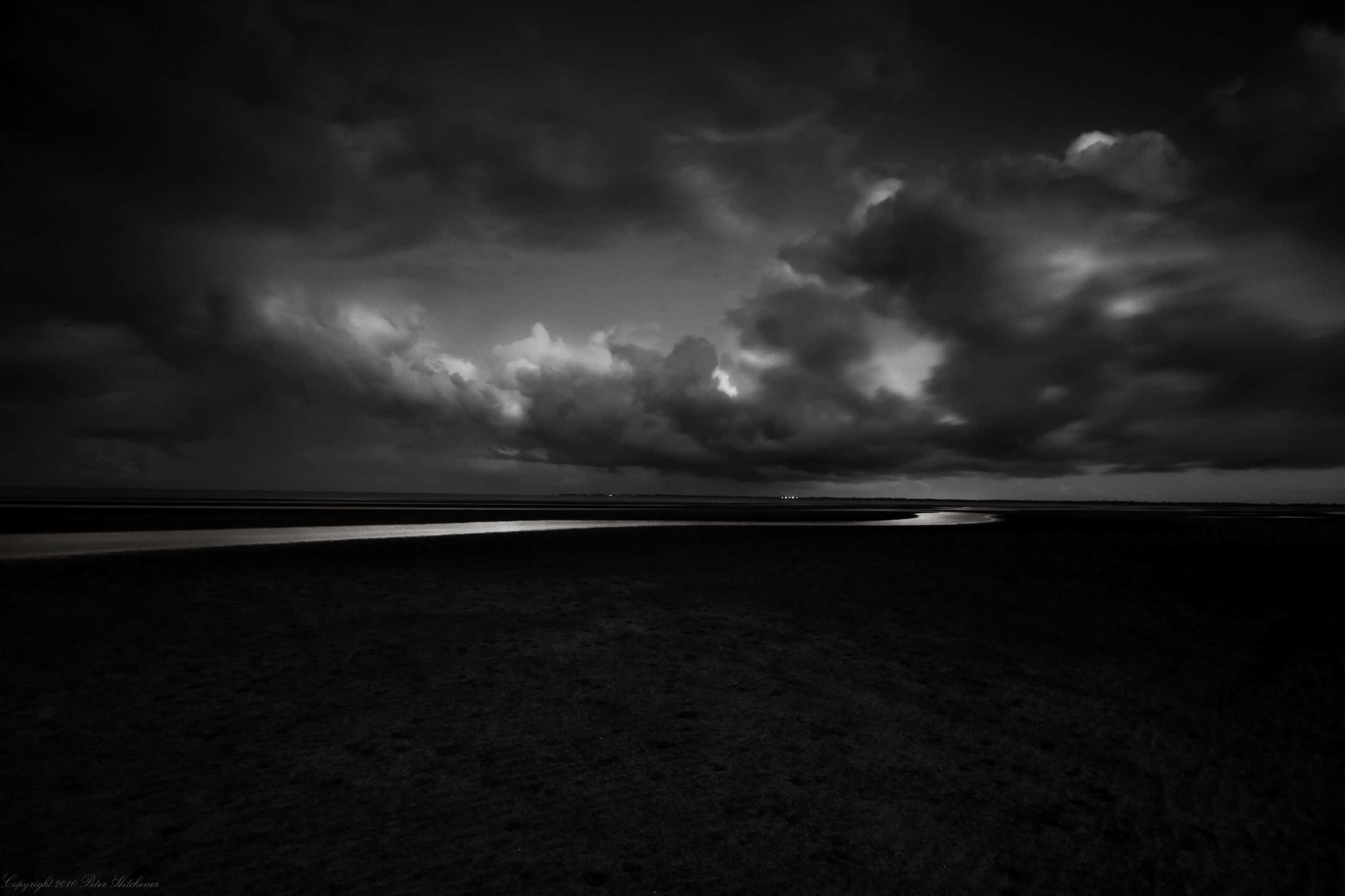 Dark Sky, monochrome landscape, stormy sky, 2K Desktop Wallpaper
