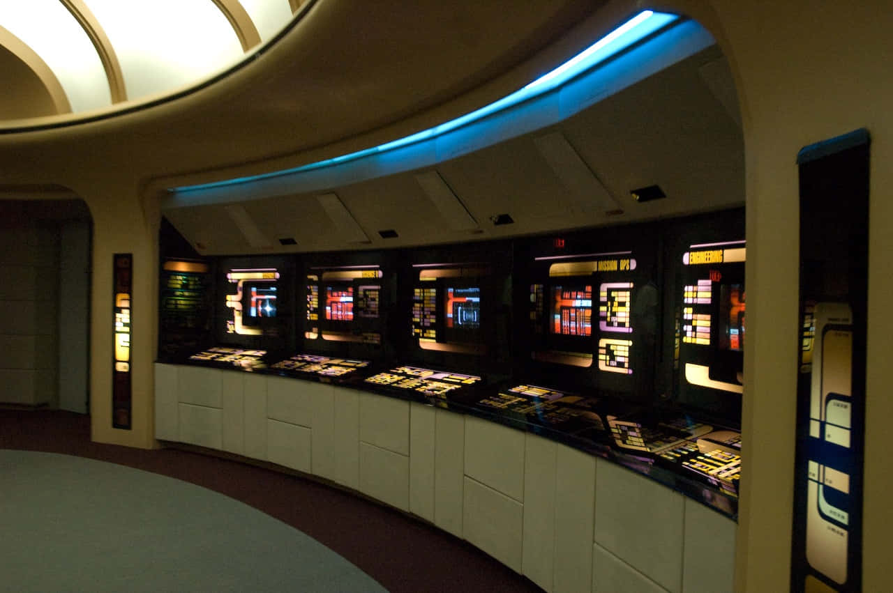 Star Trek Enterprise Bridge, U.S.S. Enterprise, futuristic curved control room, HD Desktop Wallpaper