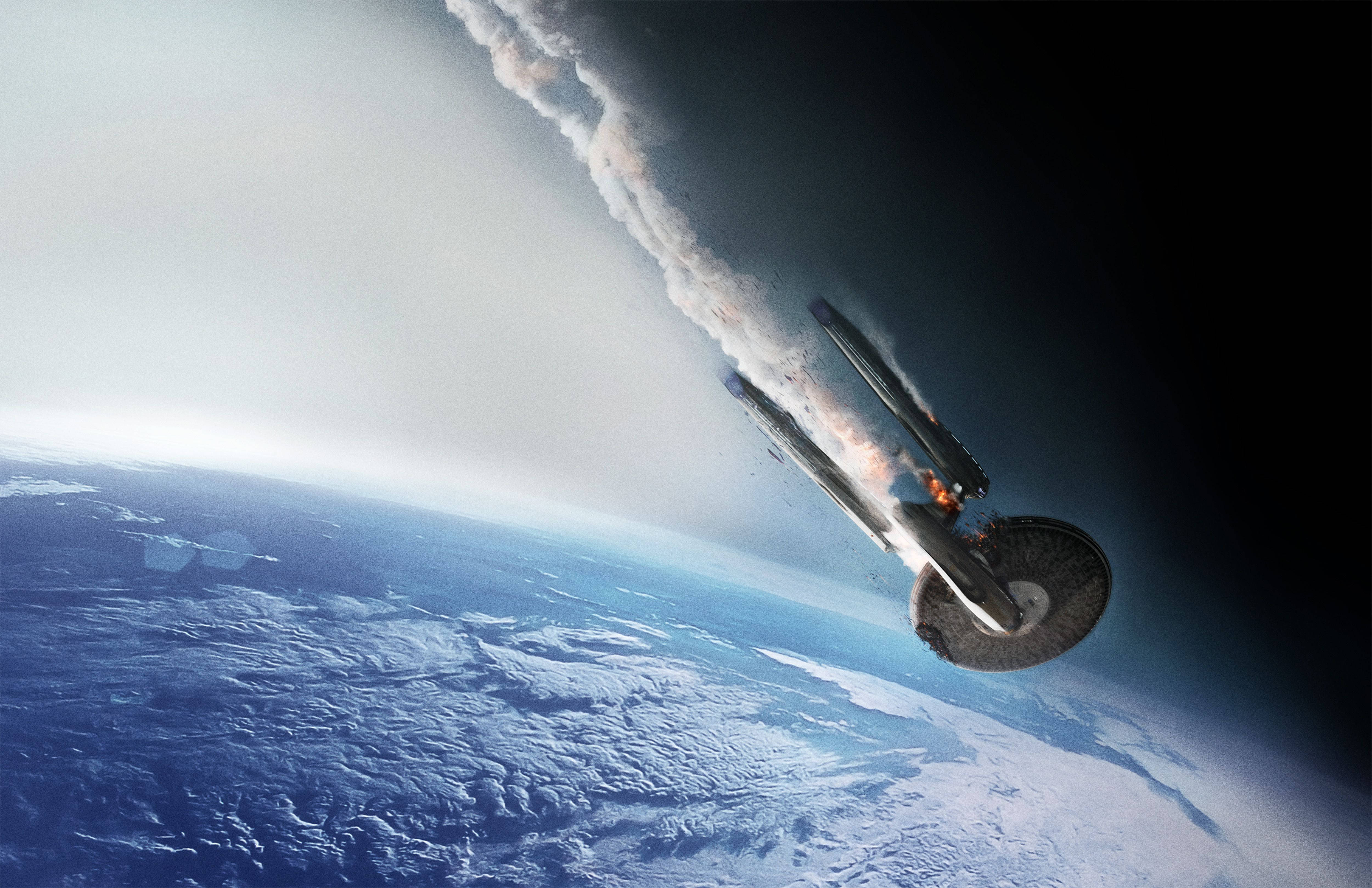 Star Trek Into Darkness, crashing spaceship, fiery trail, 4K Desktop Wallpaper