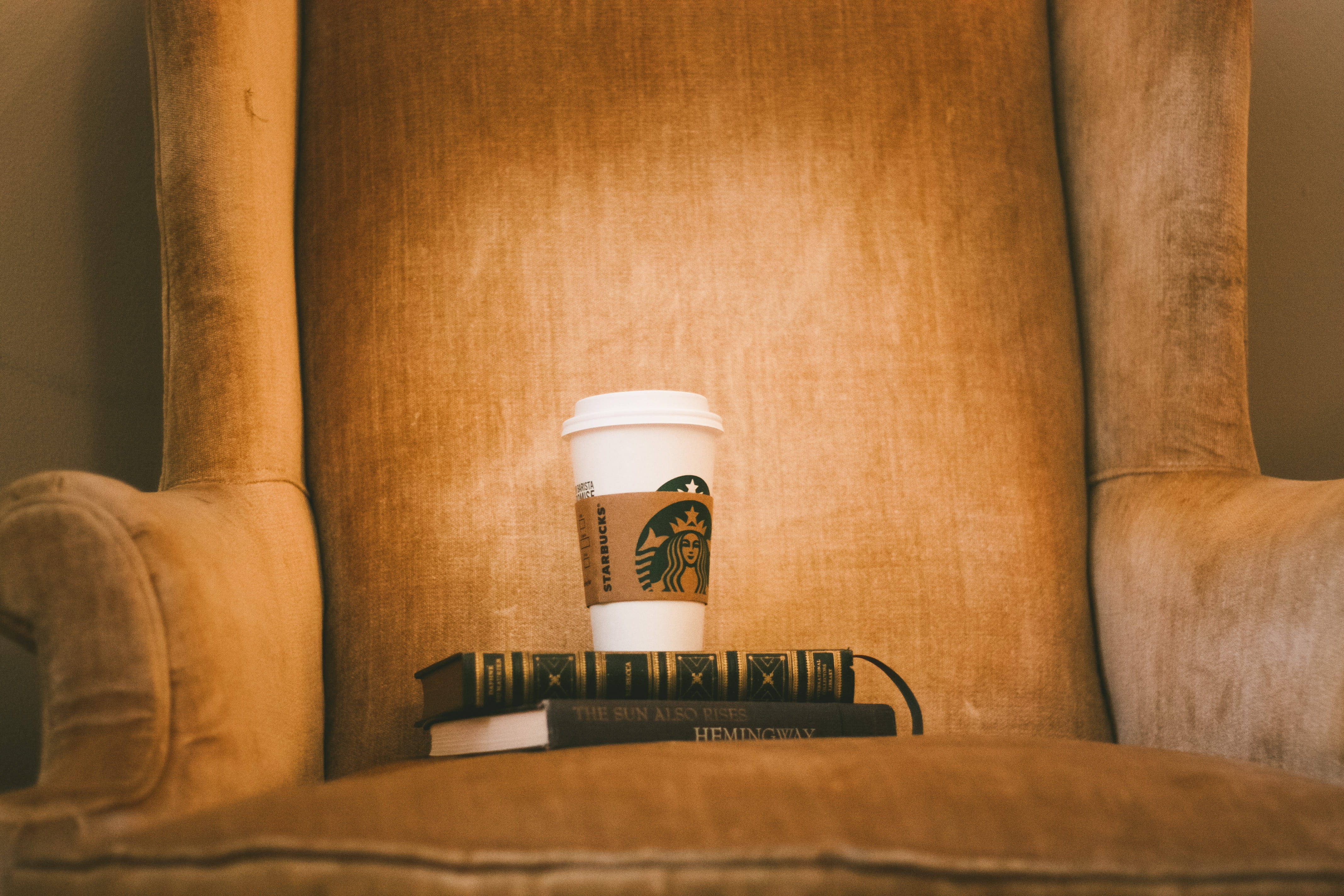 Starbucks, coffee cup, two books, 4K Desktop Wallpaper
