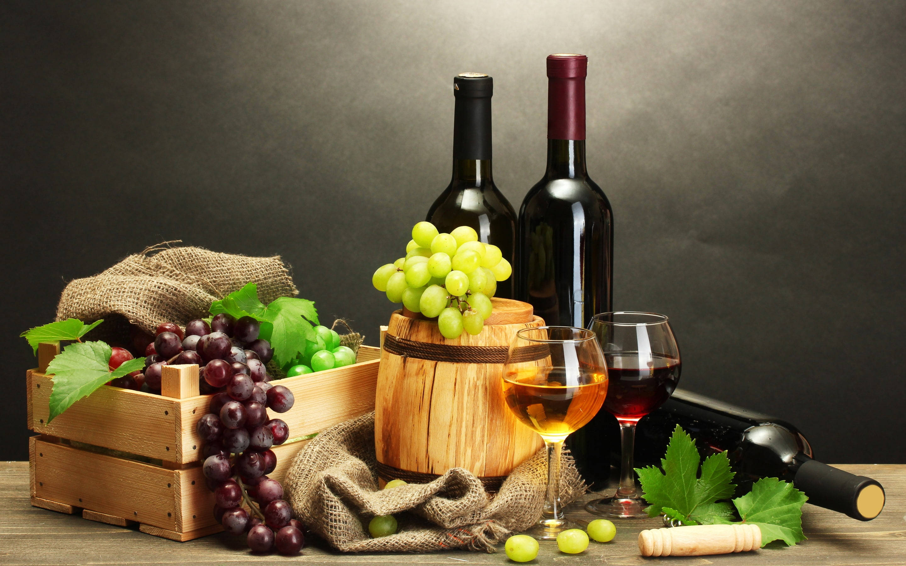 Static, wine bottles, glasses, 2K Desktop Wallpaper