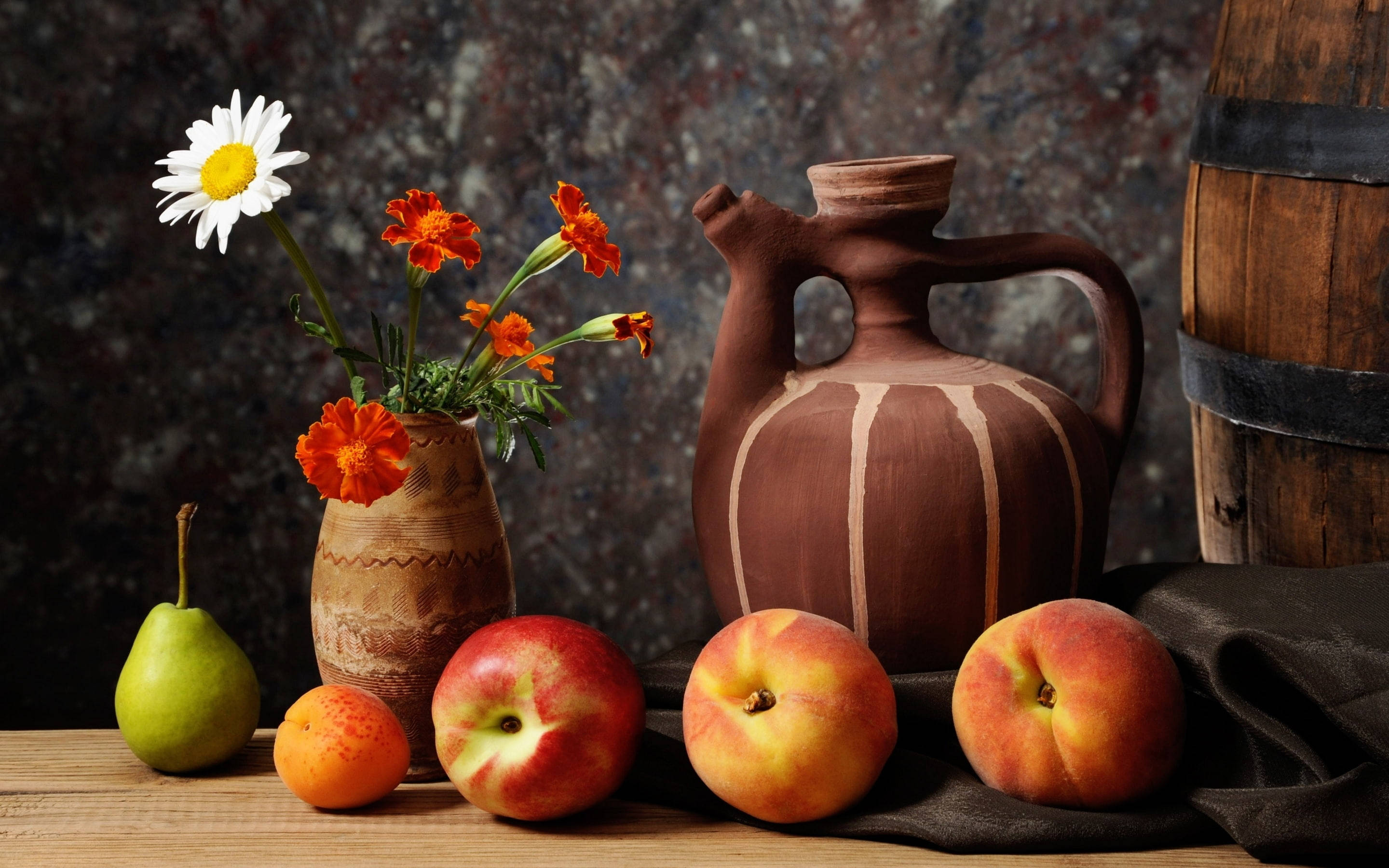 Static Aesthetic Food, peaches, pears, 2K Desktop Wallpaper