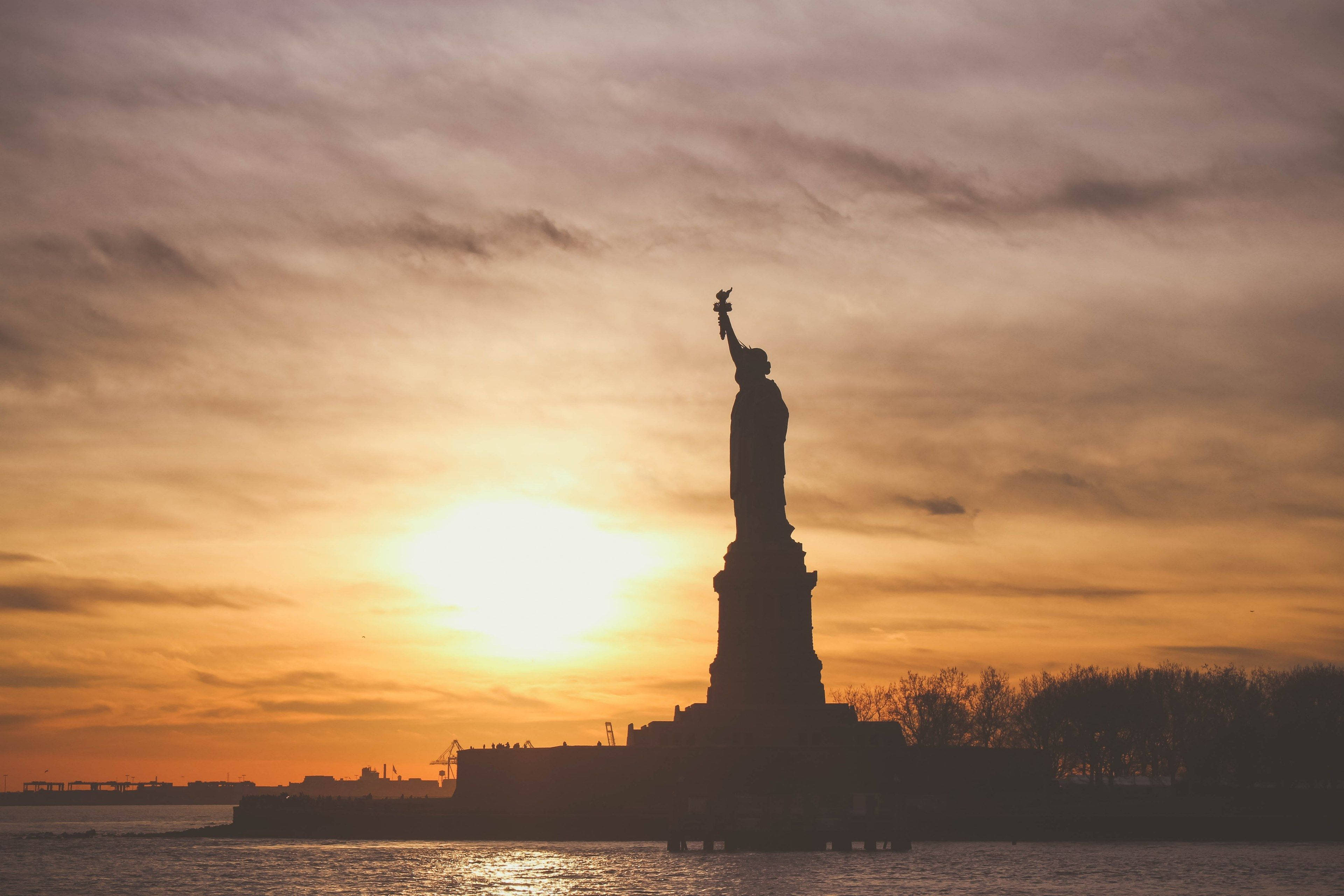 Statue Of Liberty, sunset, golden sunset, 4K Desktop Wallpaper