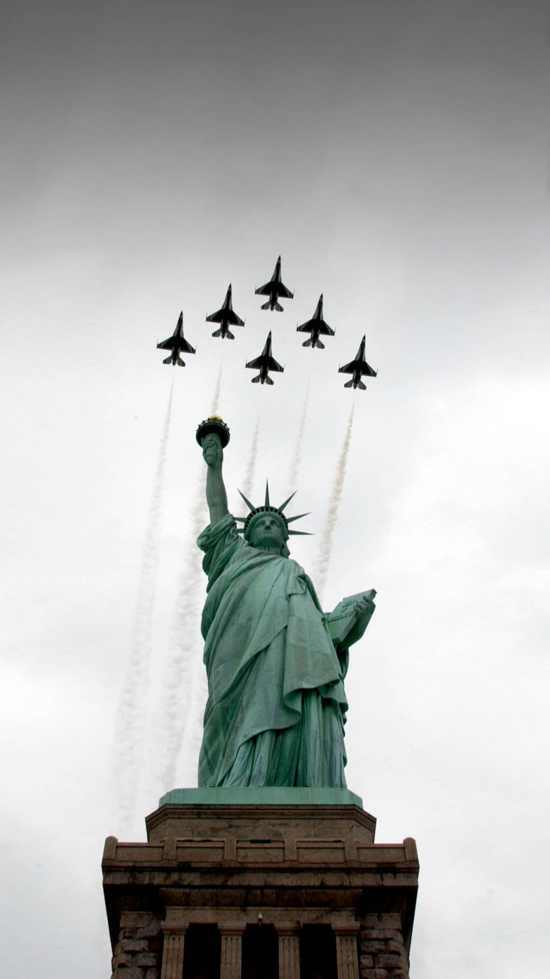 Statue Of Liberty, fighter jets, formation, Full HD Phone Wallpaper