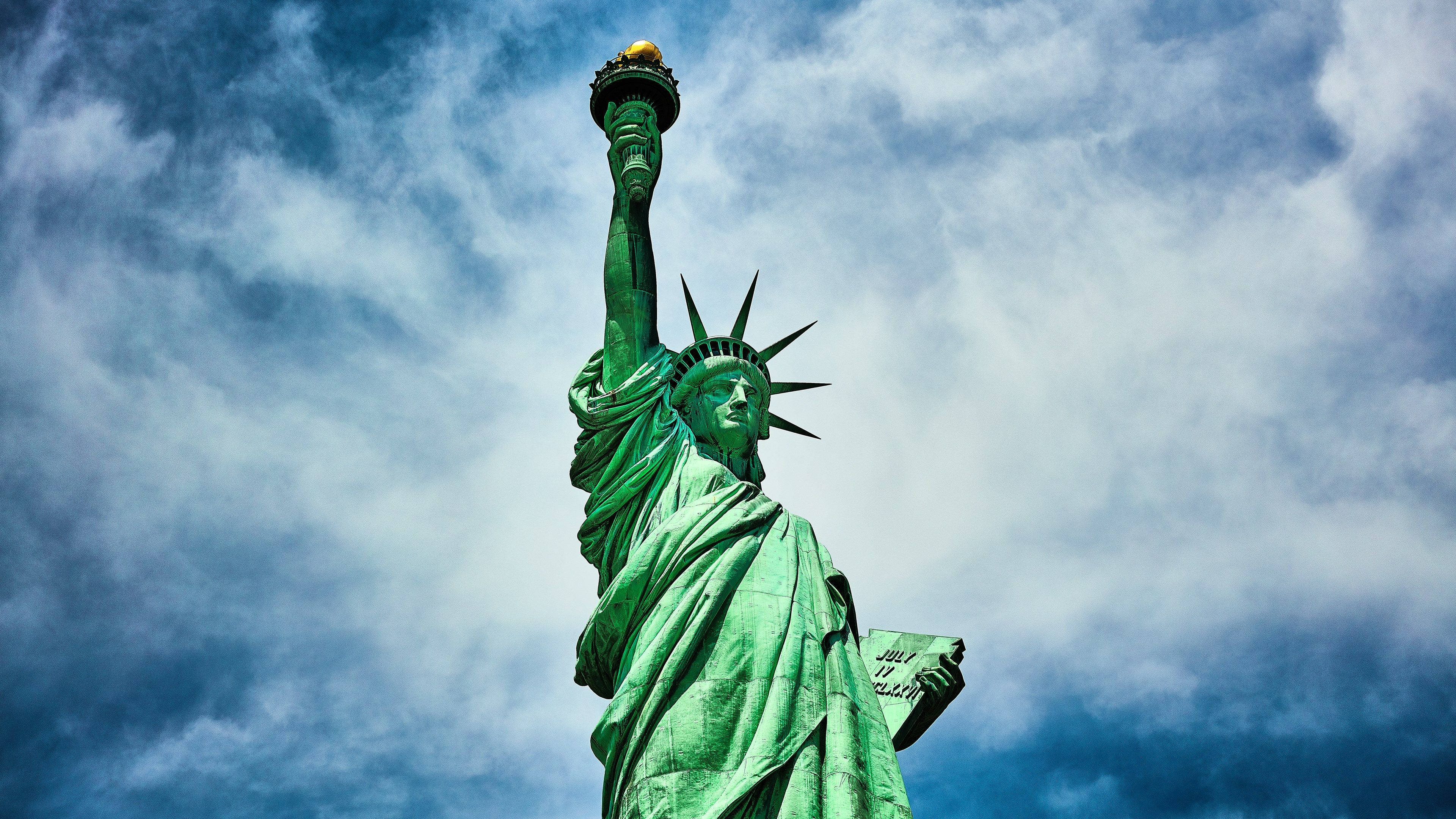 Statue Of Liberty, emerald, cloudy sky, 4K Desktop Wallpaper