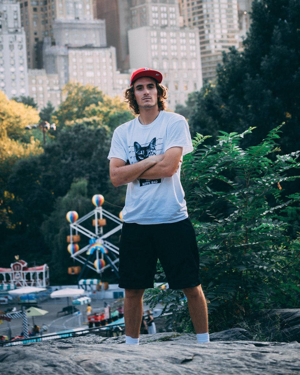Stefanos Tsitsipas, Ferris wheel, city skyline, SD Phone Wallpaper