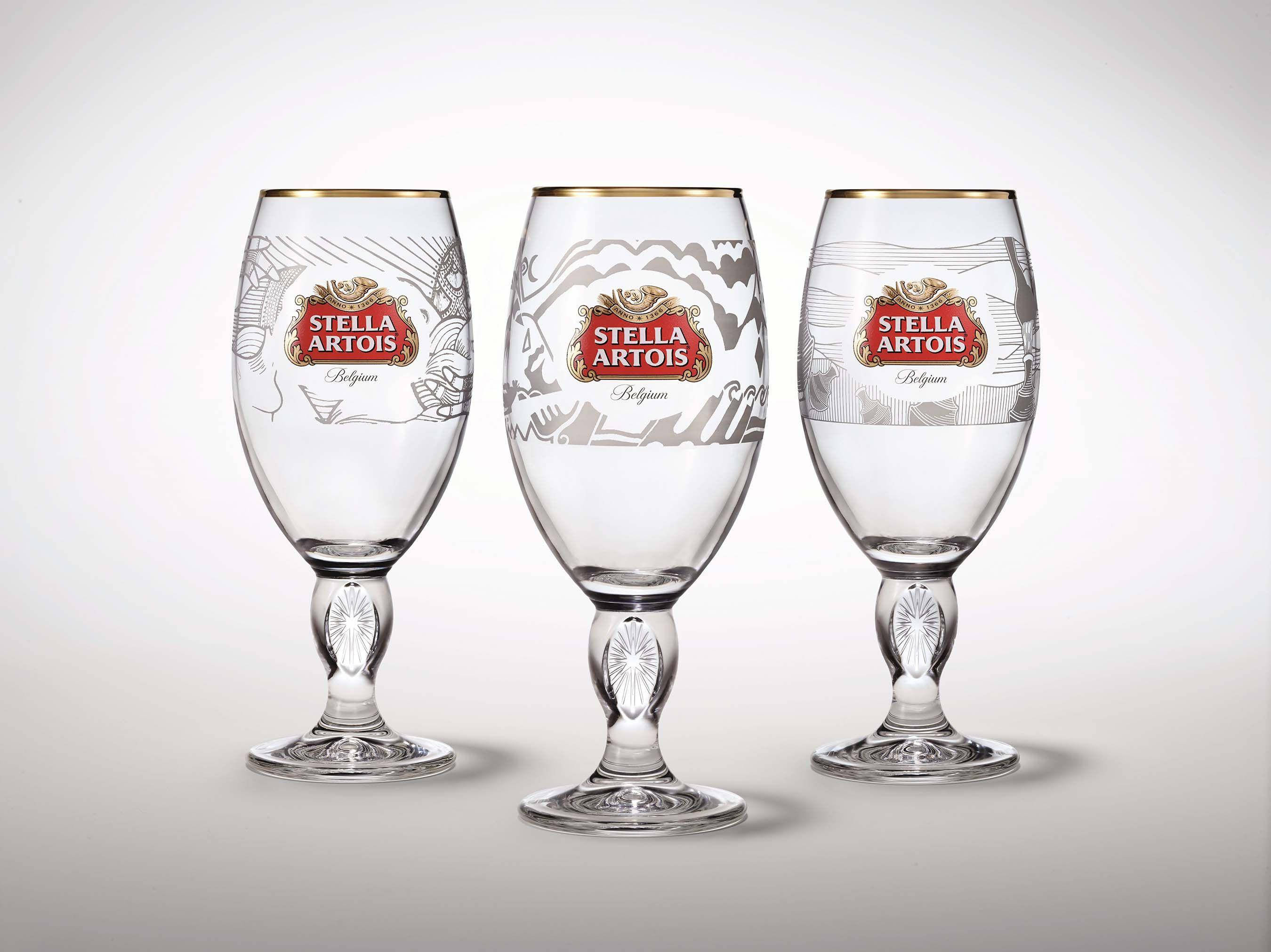 Stella Artois, chalices, gold rims, 2K Desktop Wallpaper