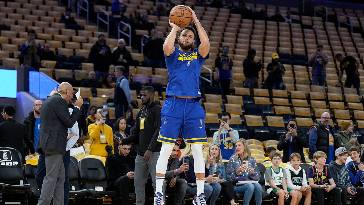 Steph Curry, blue uniform, free throw, HD Desktop Wallpaper