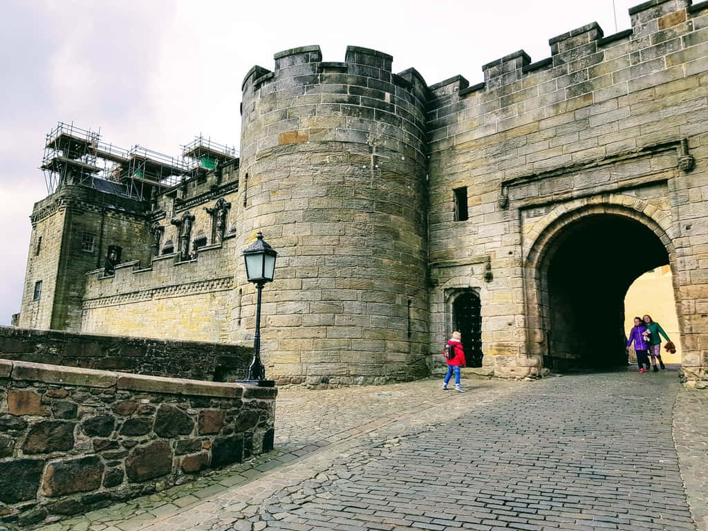 Sterling Castle, main gate, stone castle, SD Desktop Wallpaper