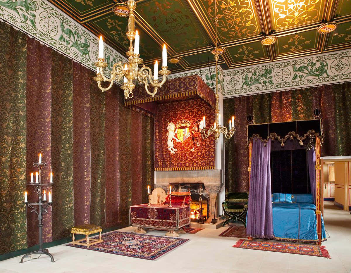 Sterling Castle, gilded chandeliers, purple velvet, SD Desktop Wallpaper