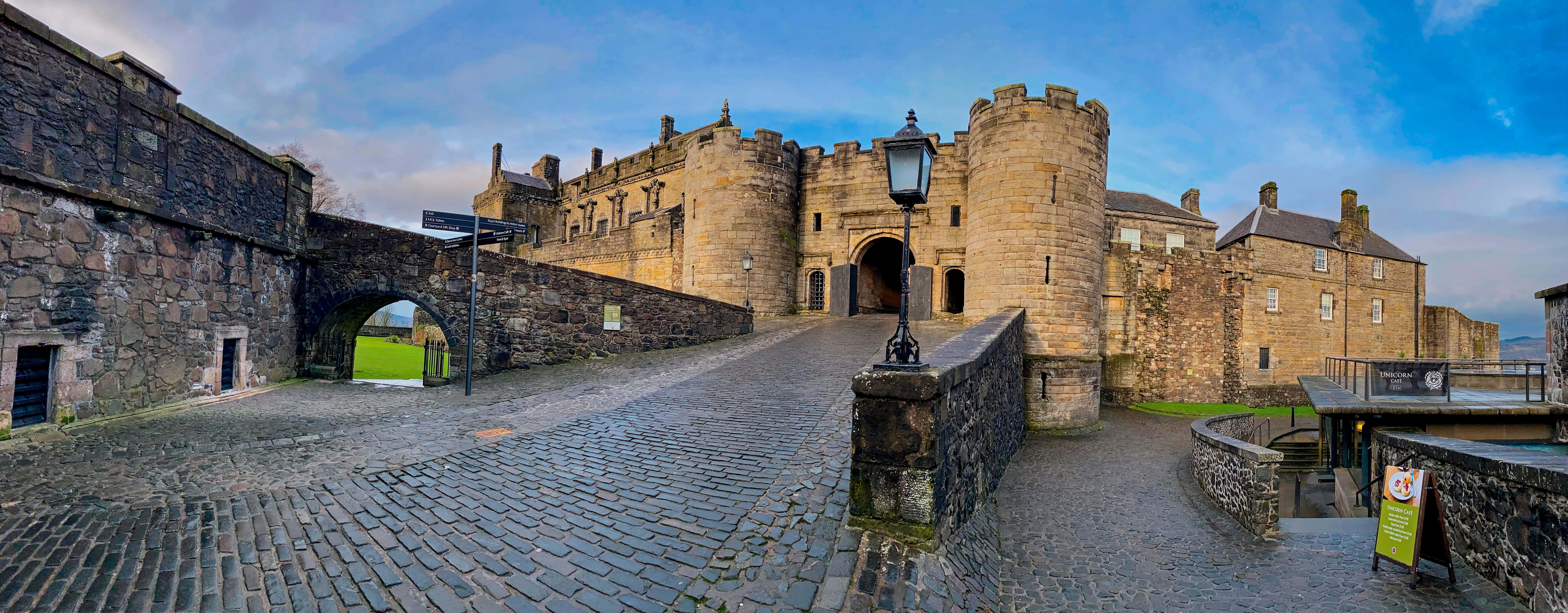 Sterling Castle, stone walls, towers, 8K Desktop Wallpaper