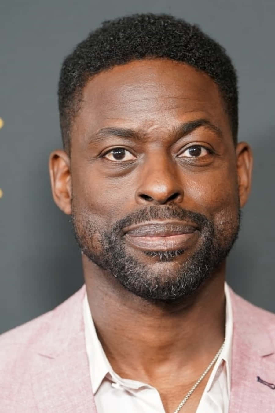 Sterling K Brown, pink blazer, white shirt, HD Phone Wallpaper