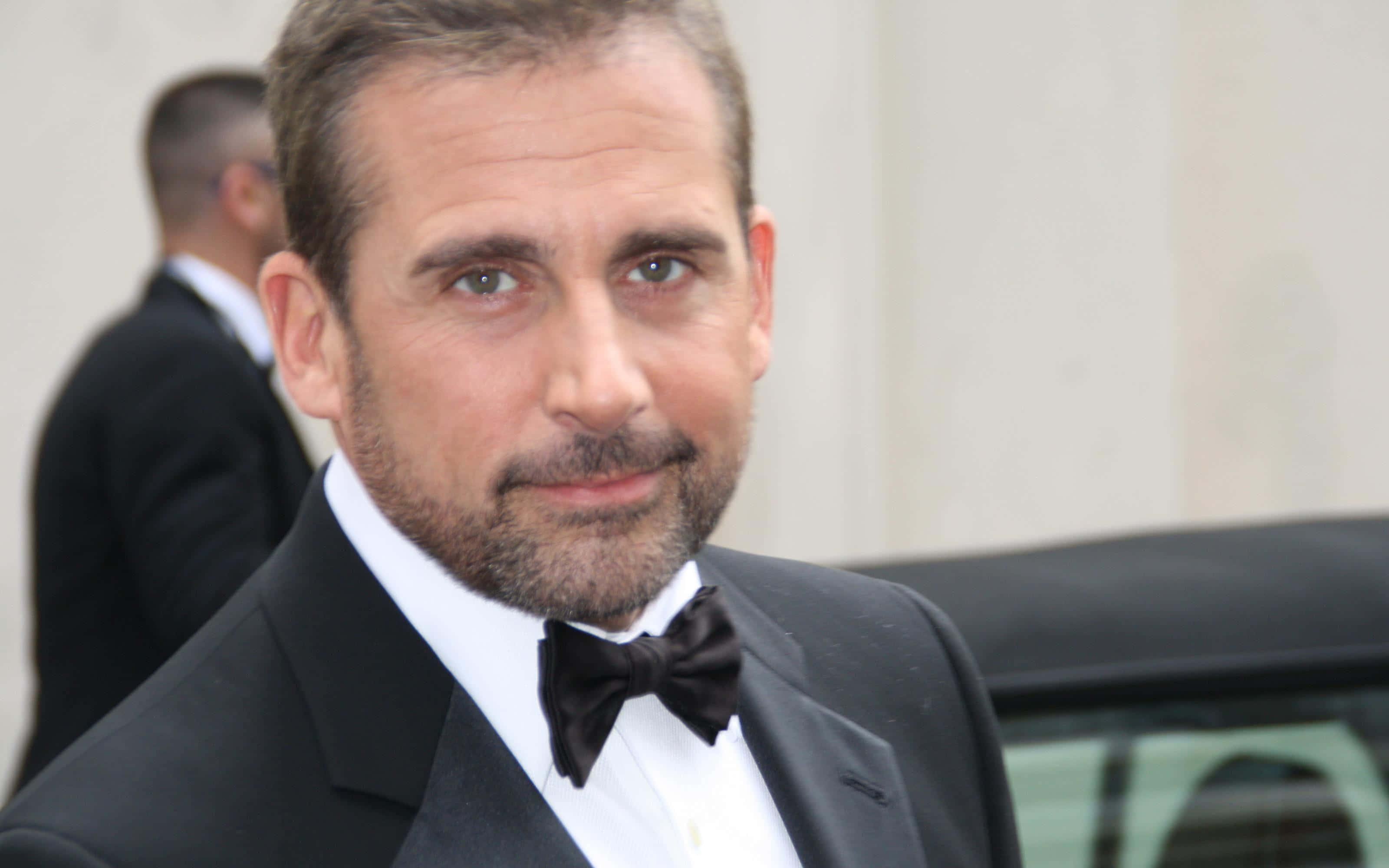 Steve Carell, black tuxedo, bow tie, 2K Desktop Wallpaper