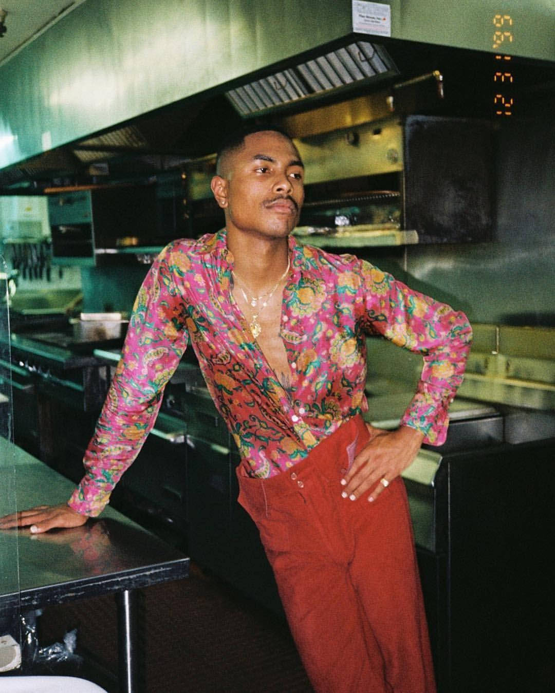 Steve Lacy, retro style outfit, vibrant floral shirt, HD Phone Wallpaper