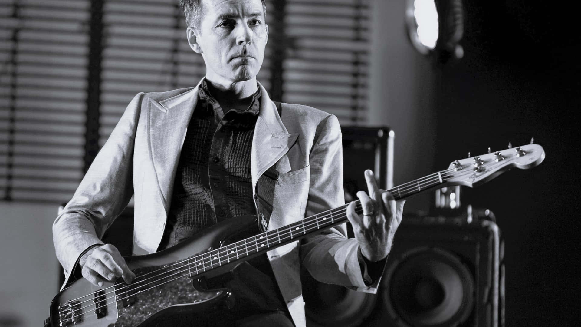 Steve Mackey, bass guitar, suit, Full HD Desktop Wallpaper