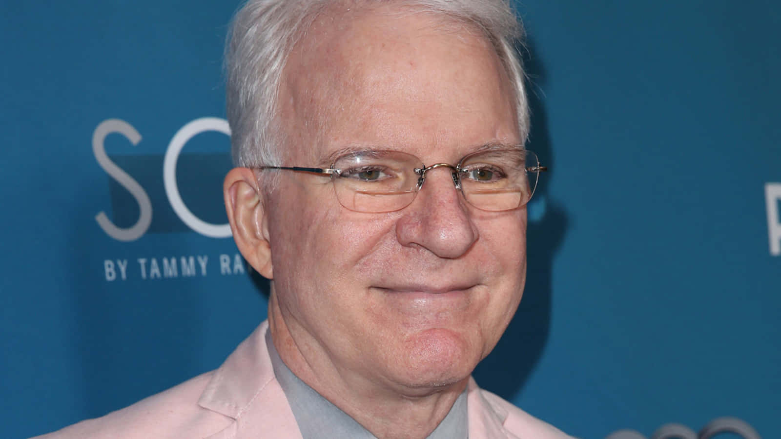 Steve Martin, pink suit, blue branded backdrop, HD Desktop Wallpaper
