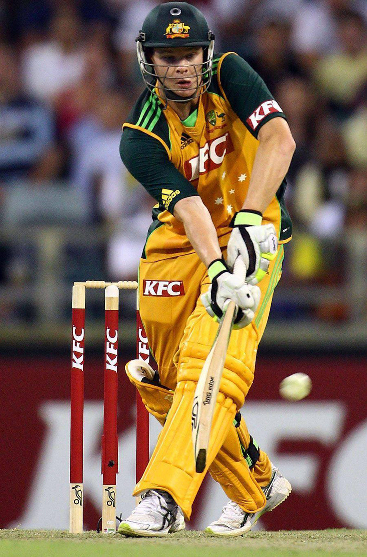 Steve Smith, yellow uniform, bat, HD Phone Wallpaper