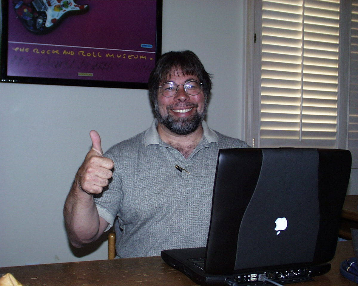 Steve Wozniak, bearded man, glasses, SD Desktop Wallpaper